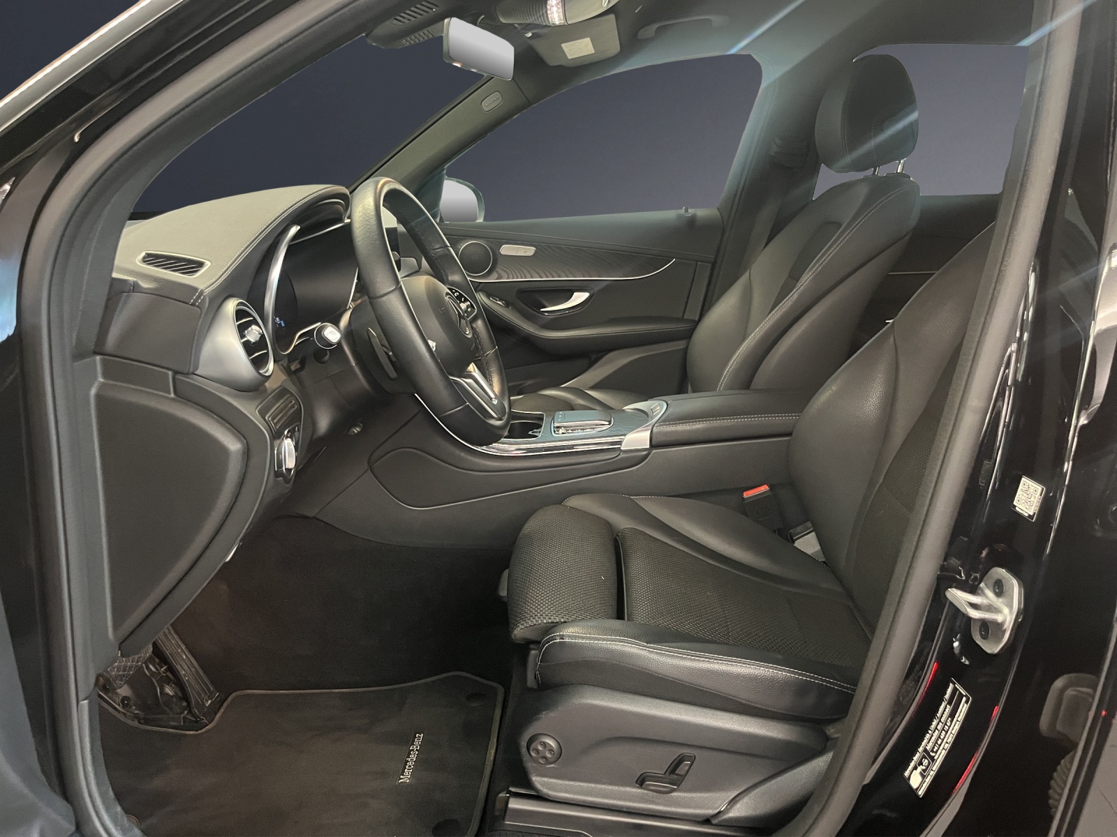 MERCEDES-BENZ GLC 200 4M Night Star-image-5