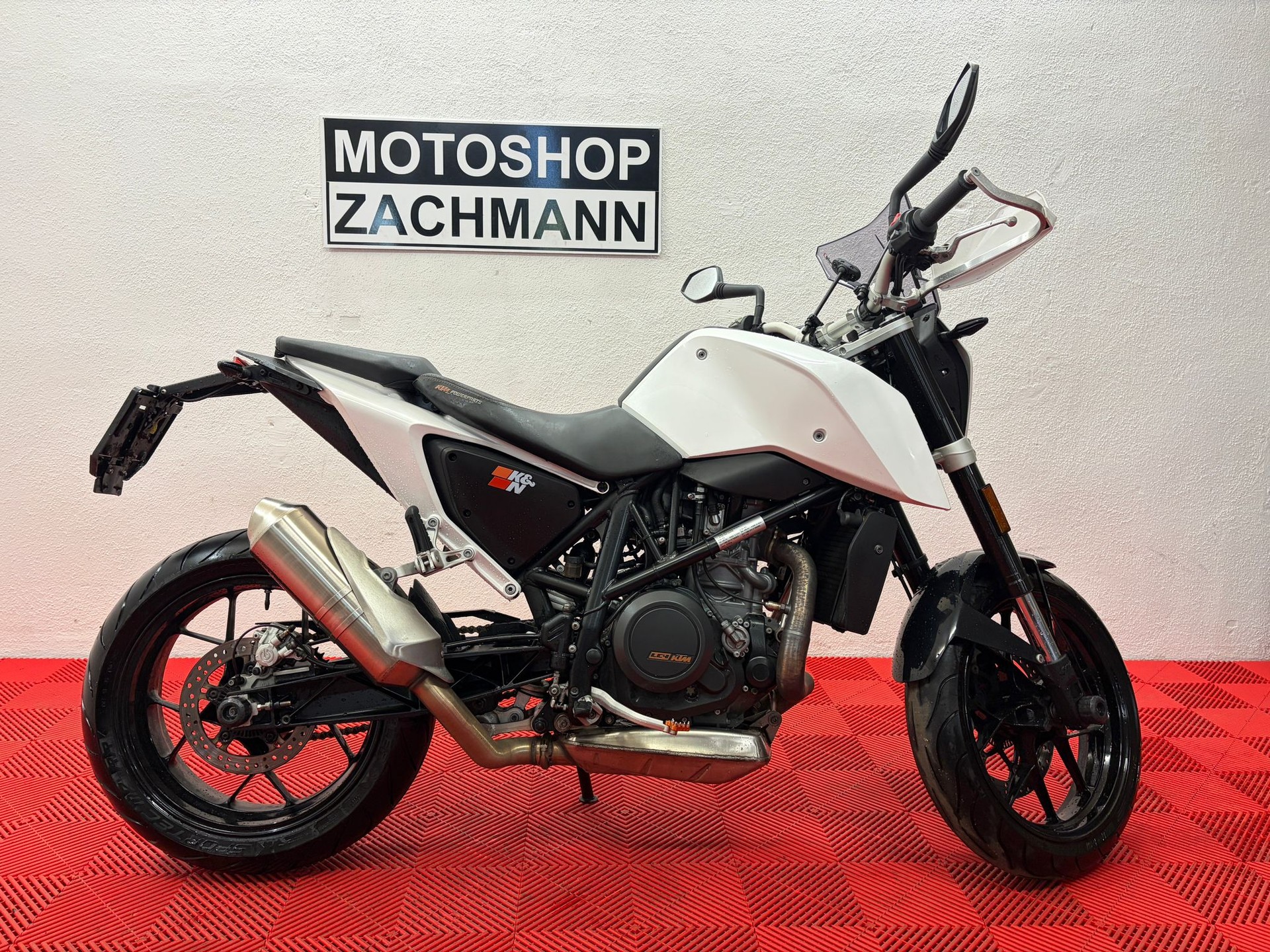KTM 690 Duke ABS (35kW)-image-0