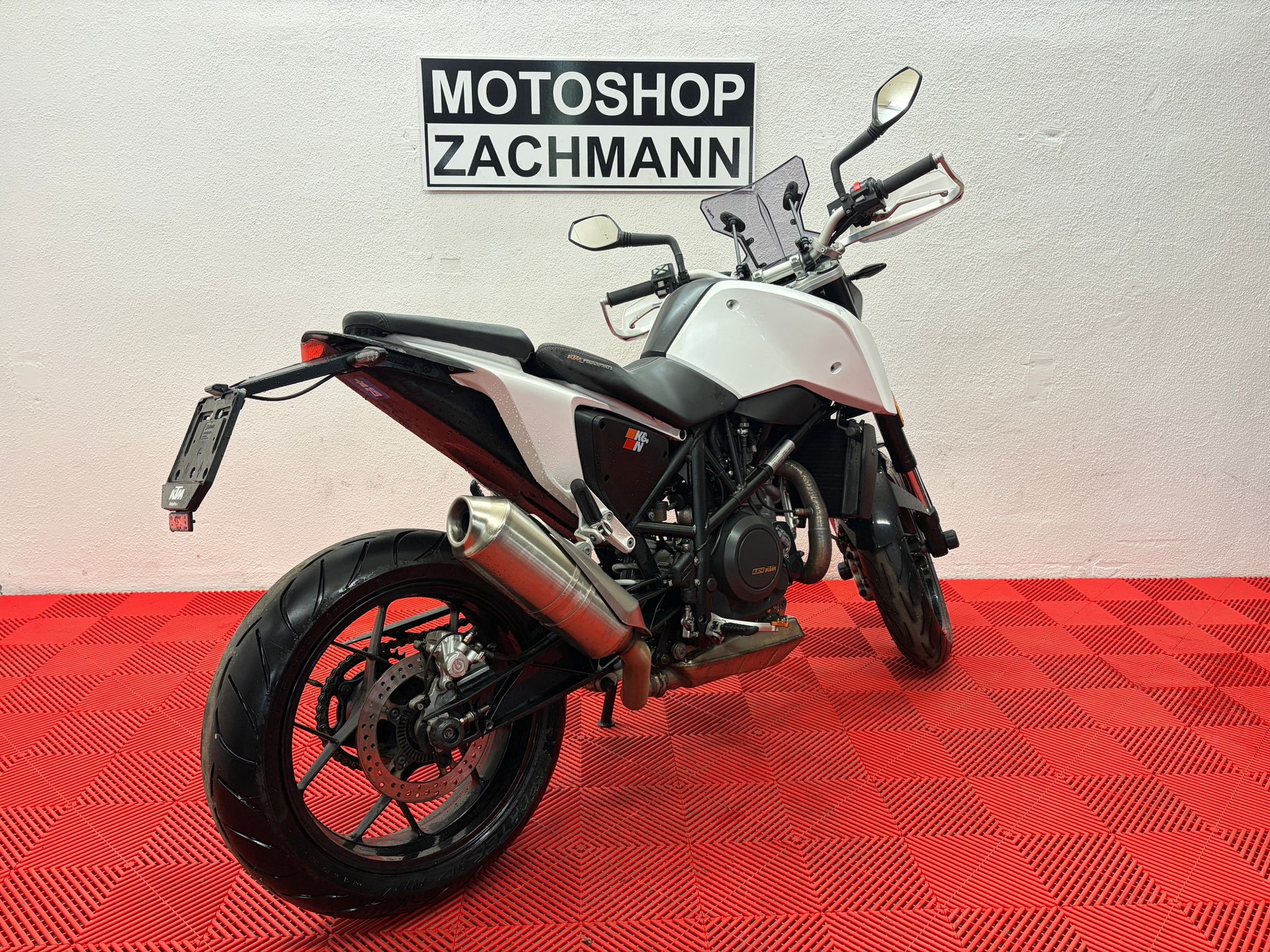 KTM 690 Duke ABS (35kW)-image-5