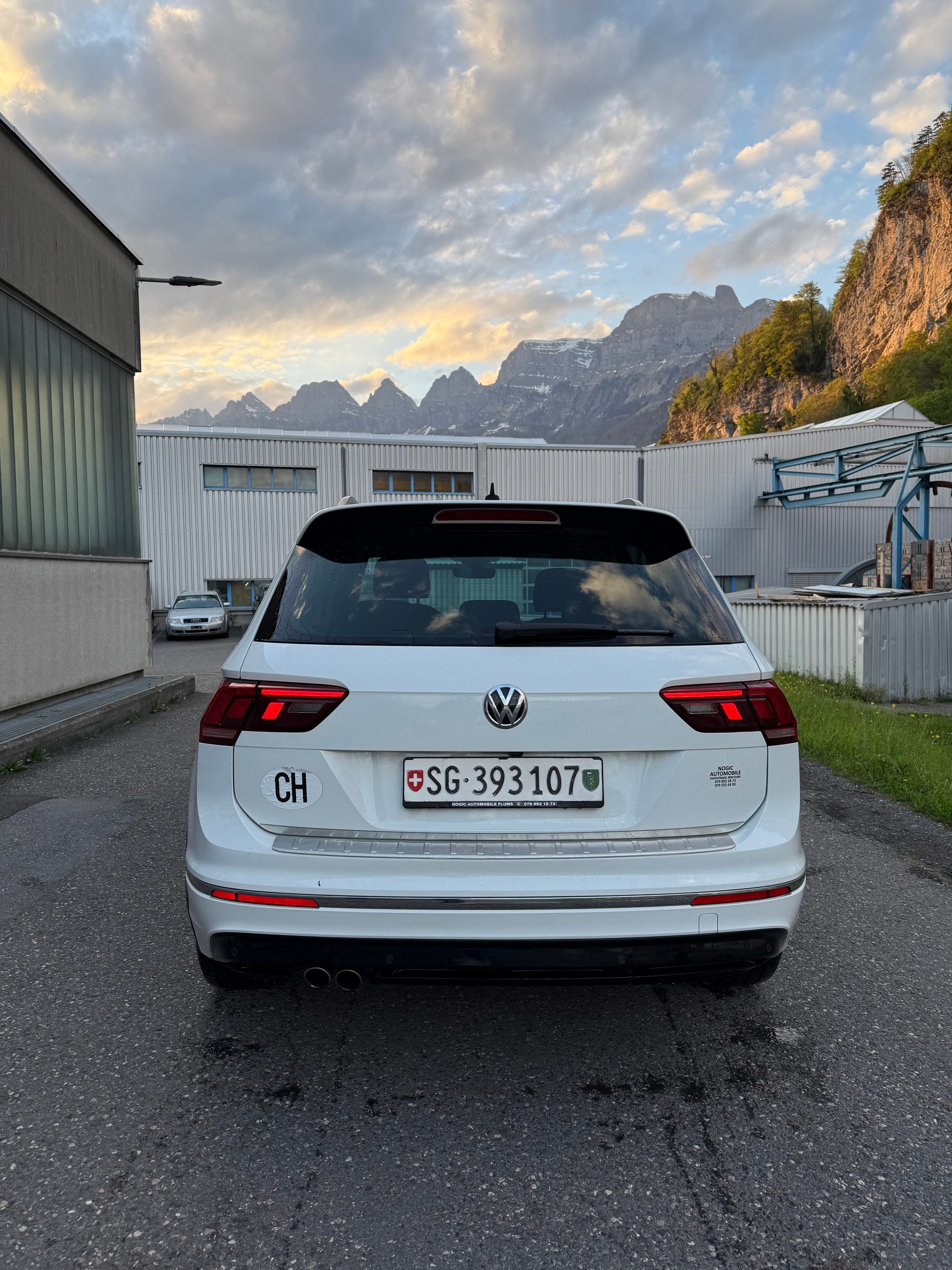 VW Tiguan 2.0 TDI R-Line Trendline 4Motion DSG-image-23