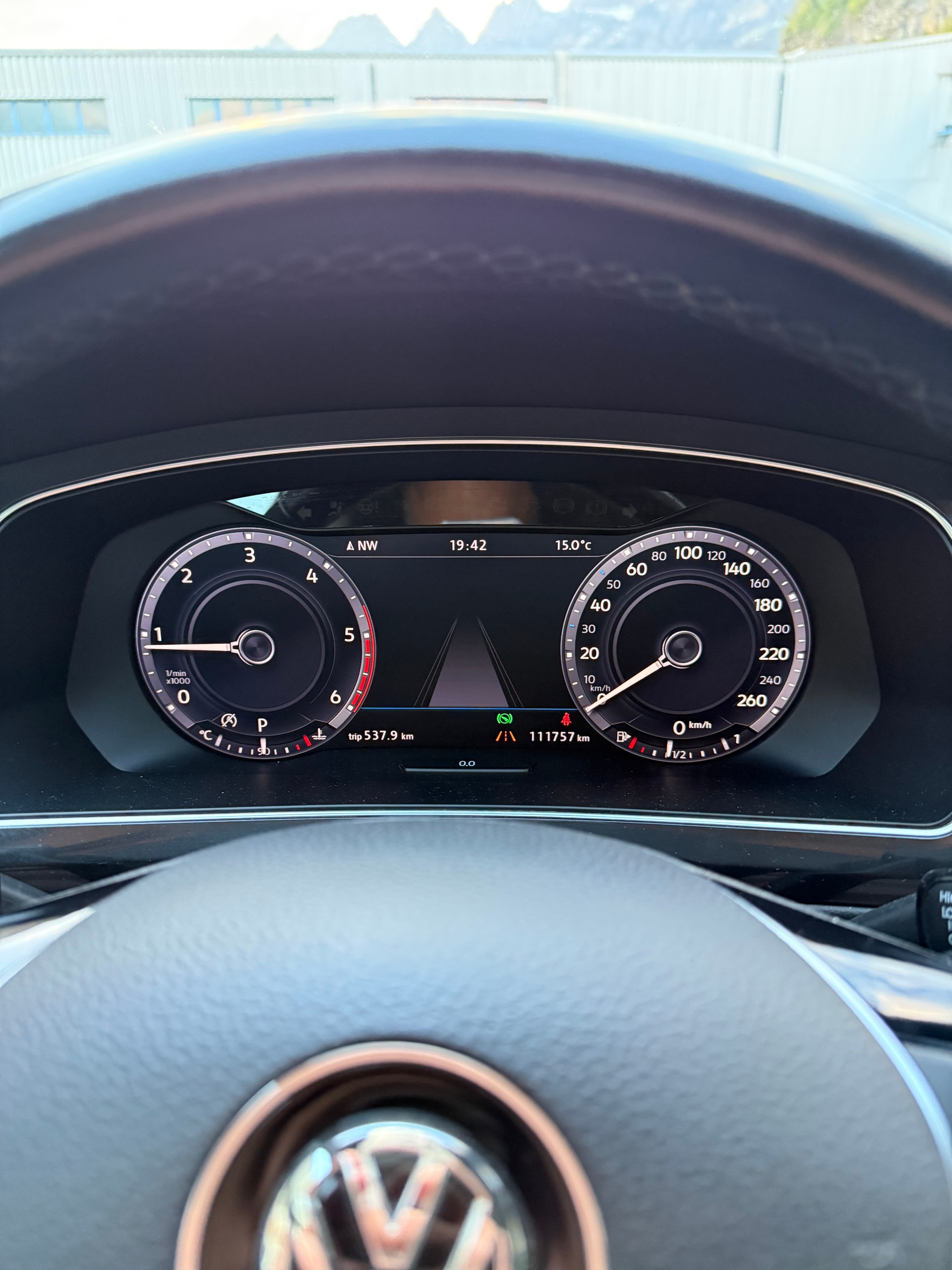 VW Tiguan 2.0 TDI R-Line Trendline 4Motion DSG-image-12