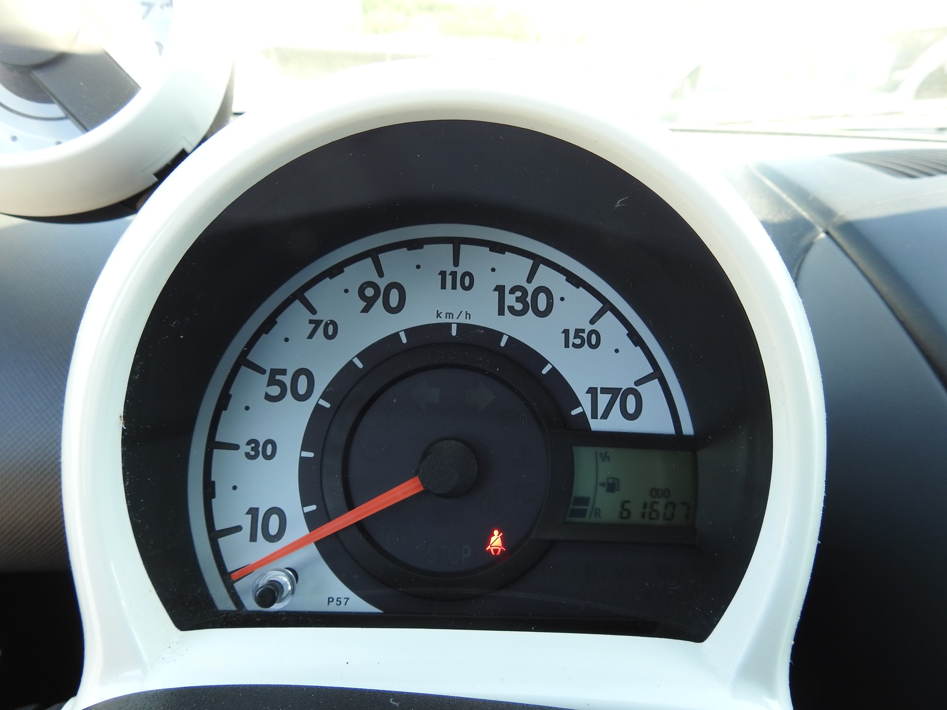 PEUGEOT 107 1.0 Trendy-image-22