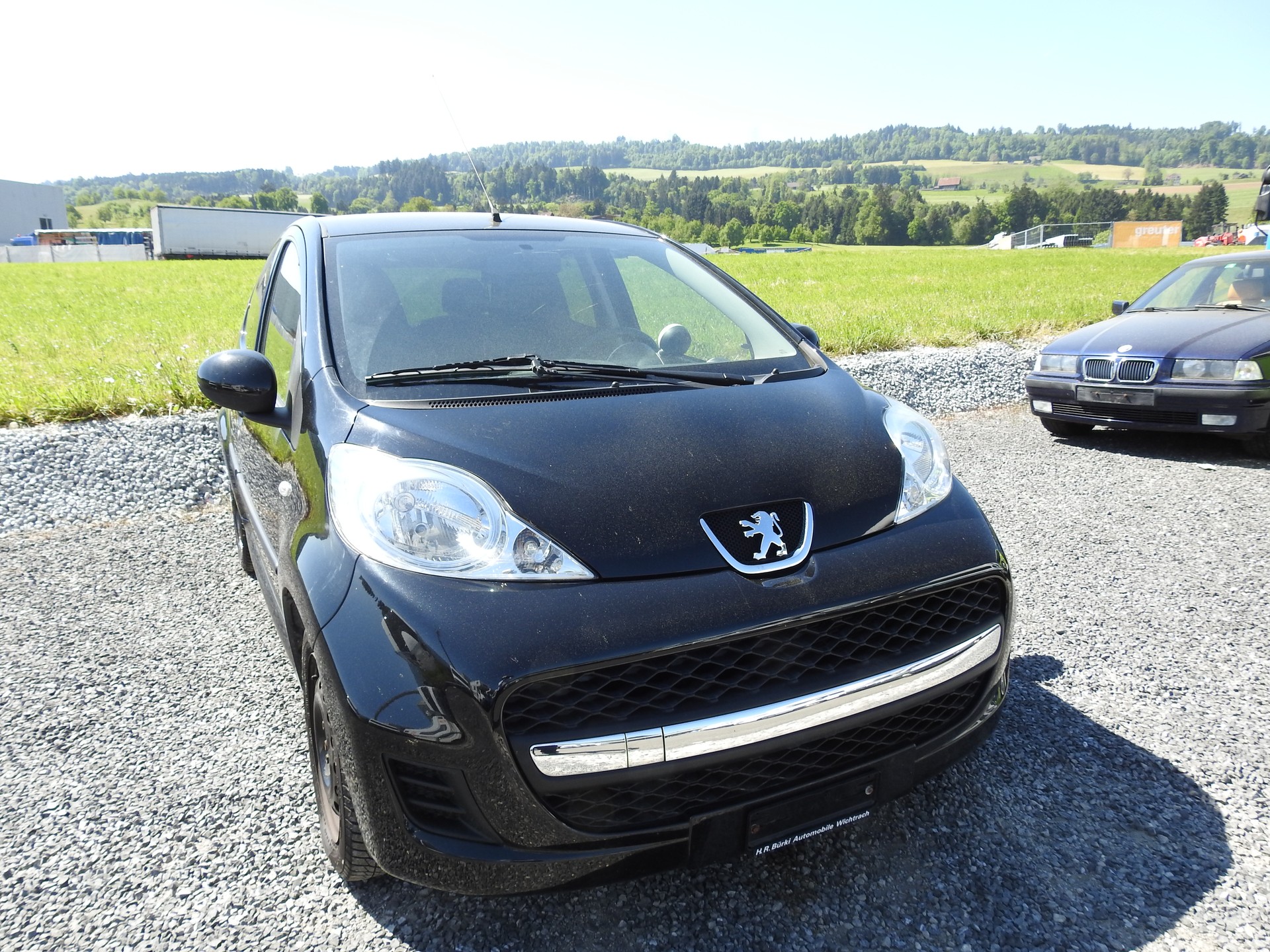 PEUGEOT 107 1.0 Trendy-image-8