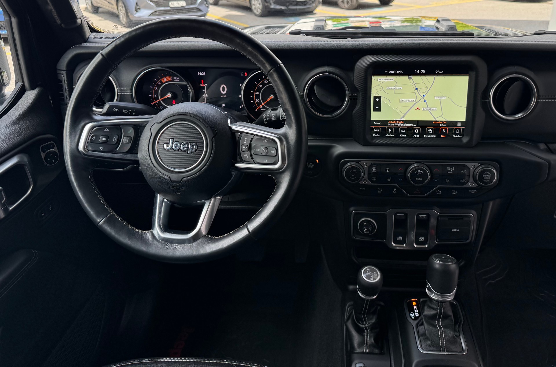 JEEP Wrangler 2.2MJ Overland Automatic-image-13