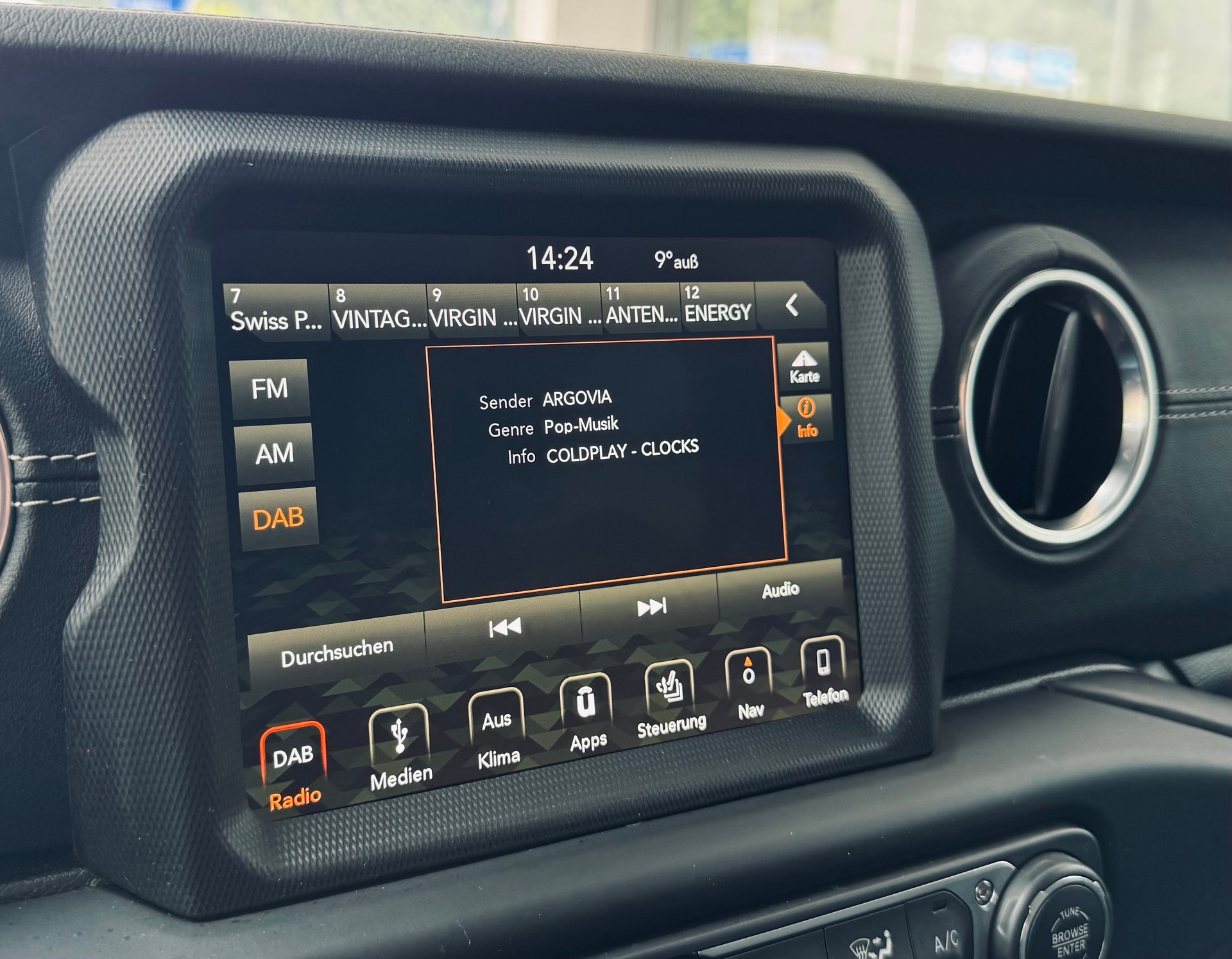 JEEP Wrangler 2.2MJ Overland Automatic-image-17