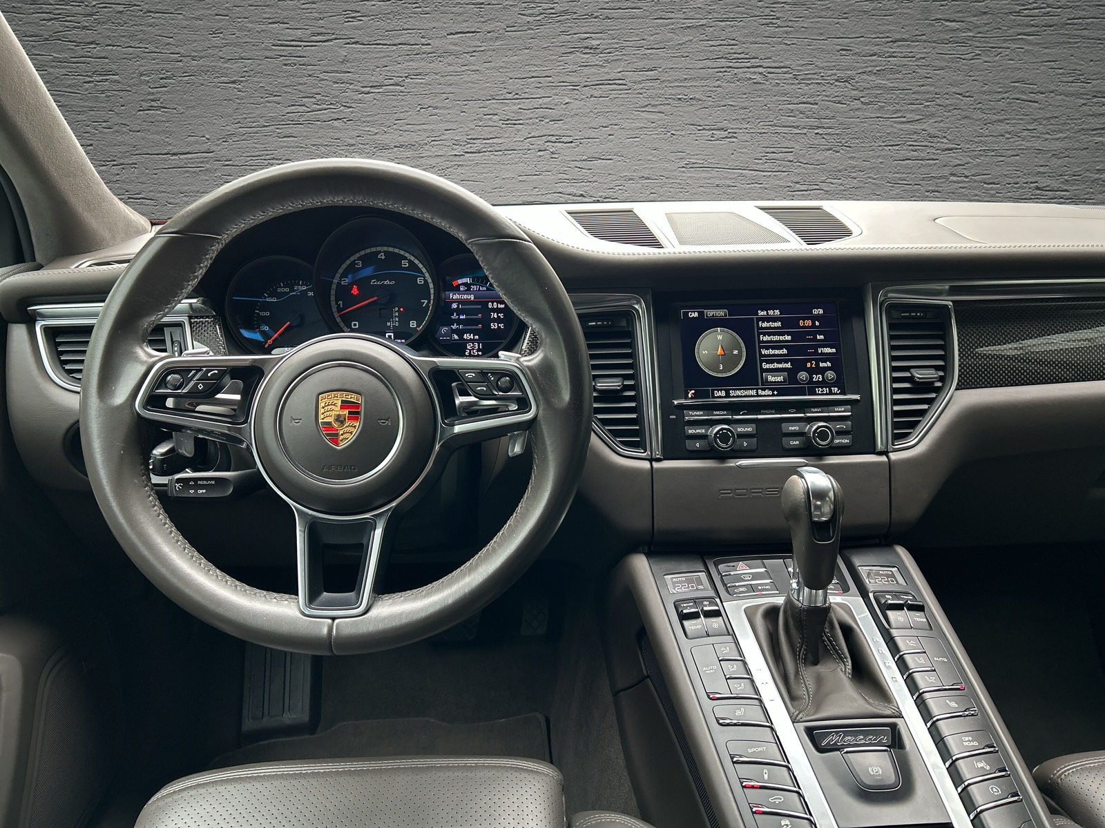 PORSCHE Macan Turbo PDK -Leder-DAB-Adaptive Sportsitze-Tempostat-Carbon Interieur-image-6