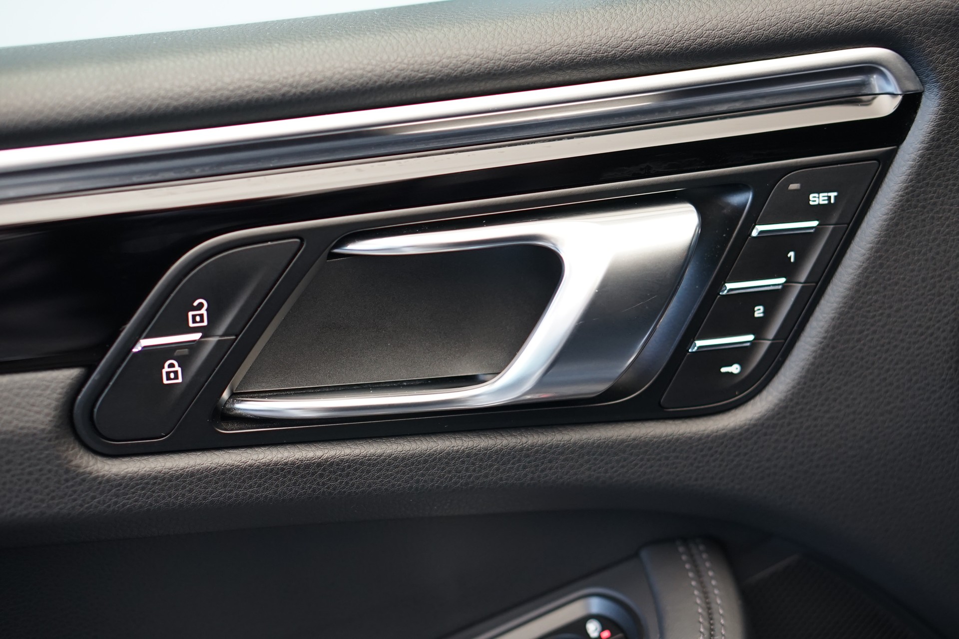 PORSCHE Macan S PDK-image-20