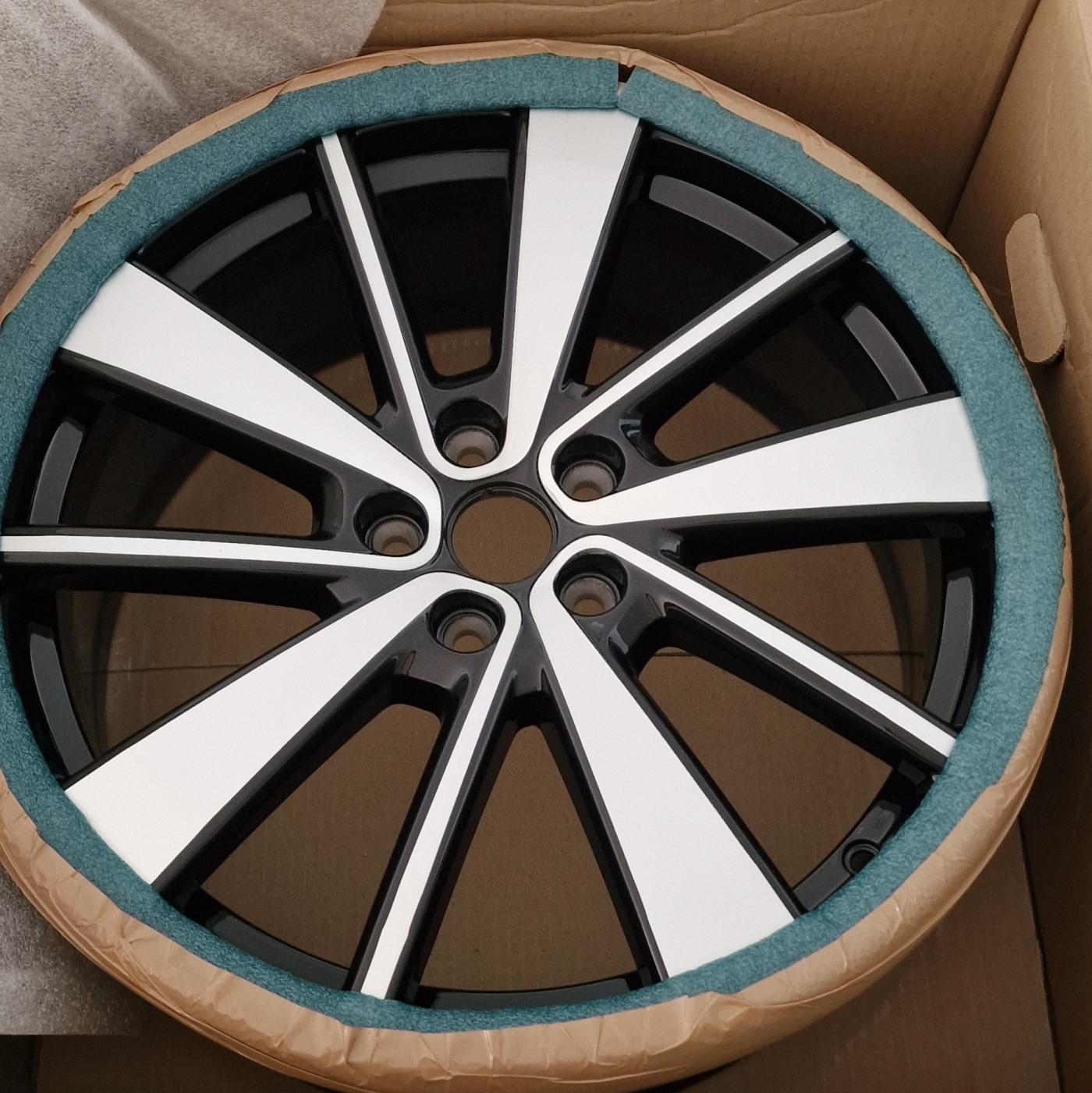 POLESTAR Polestar 2 Standard Range Single 69kWh MY23-image-9