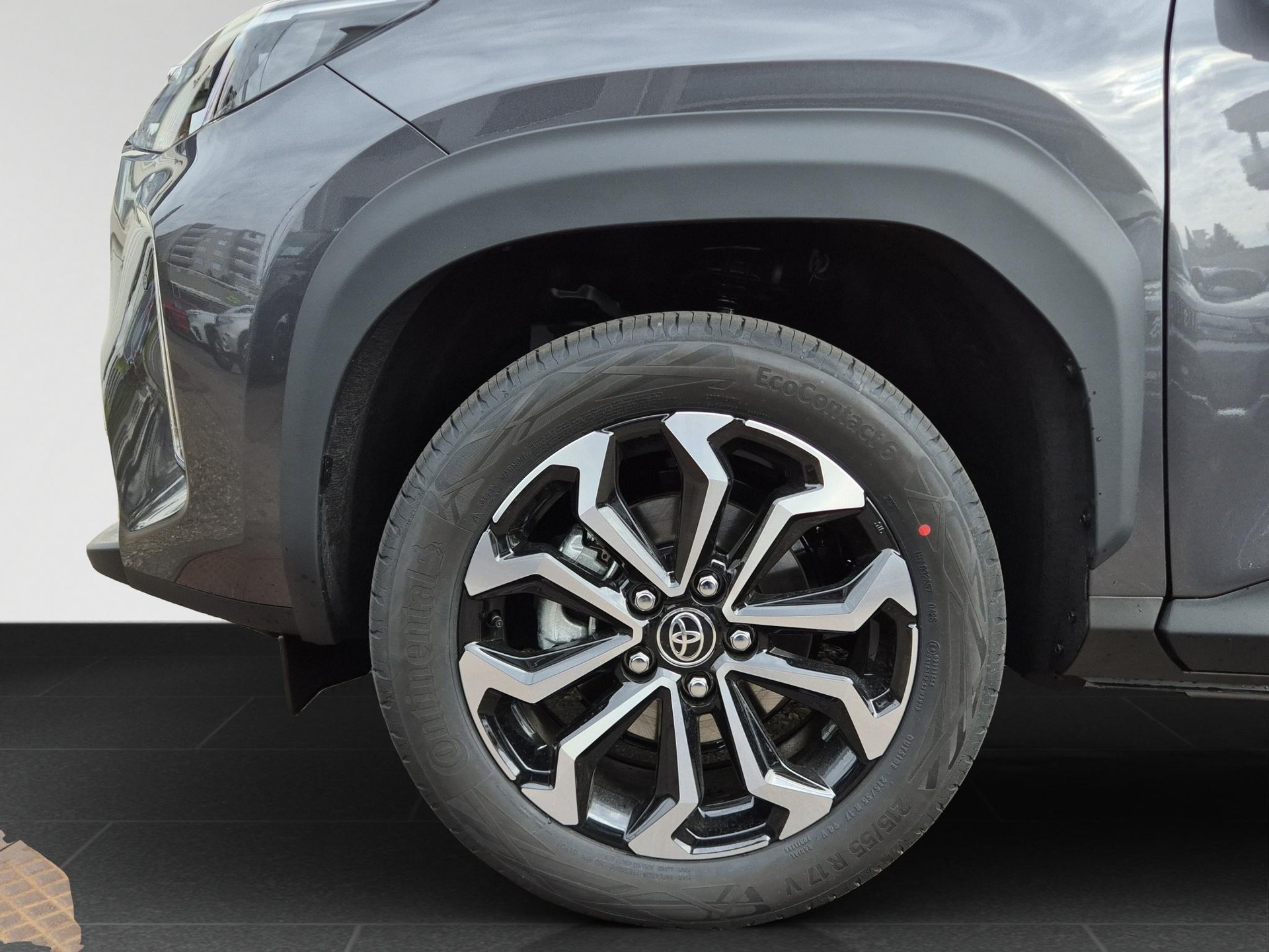 TOYOTA Yaris Cross 1.5 VVT-i HSD Trend AWD-i-image-18