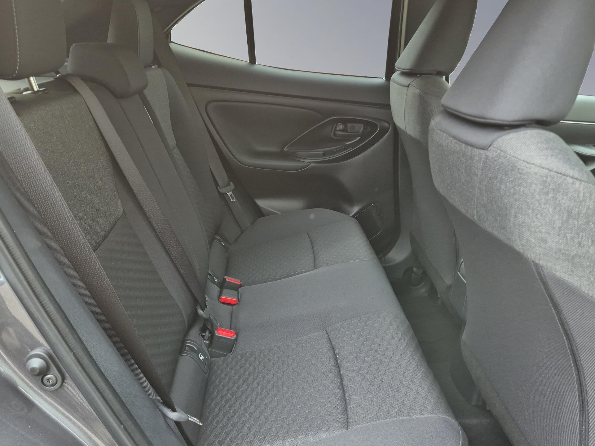 TOYOTA Yaris Cross 1.5 VVT-i HSD Trend AWD-i-image-15