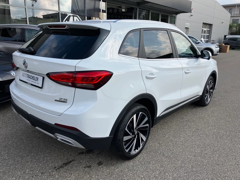 MG ZS 1.5 Hybrid+ Luxury-image-4