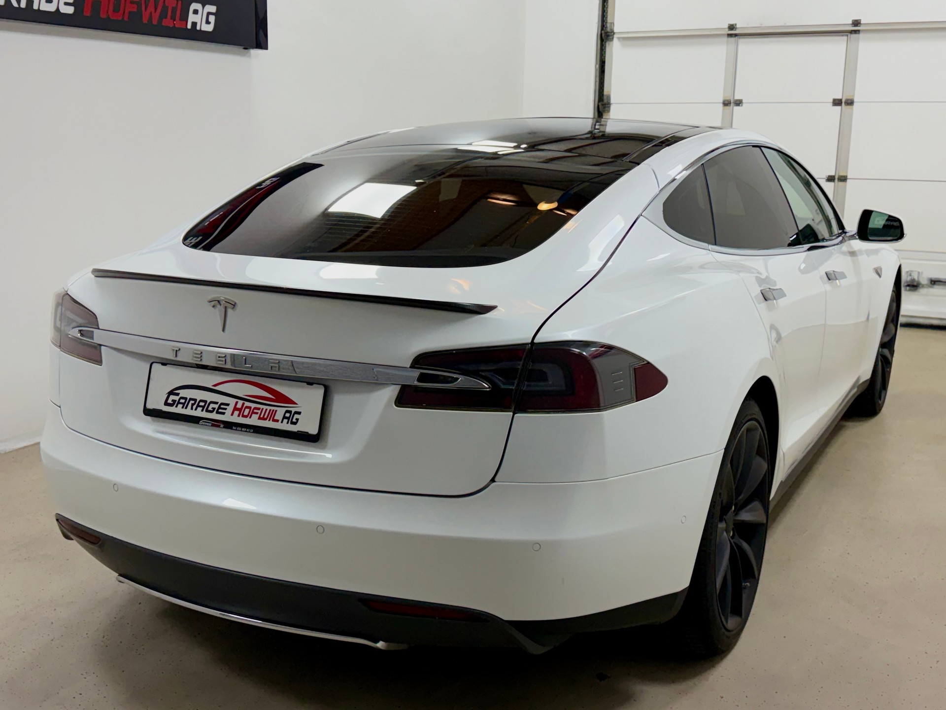 TESLA Model S 85 D Performance FREE SUPERCHARGER-image-6