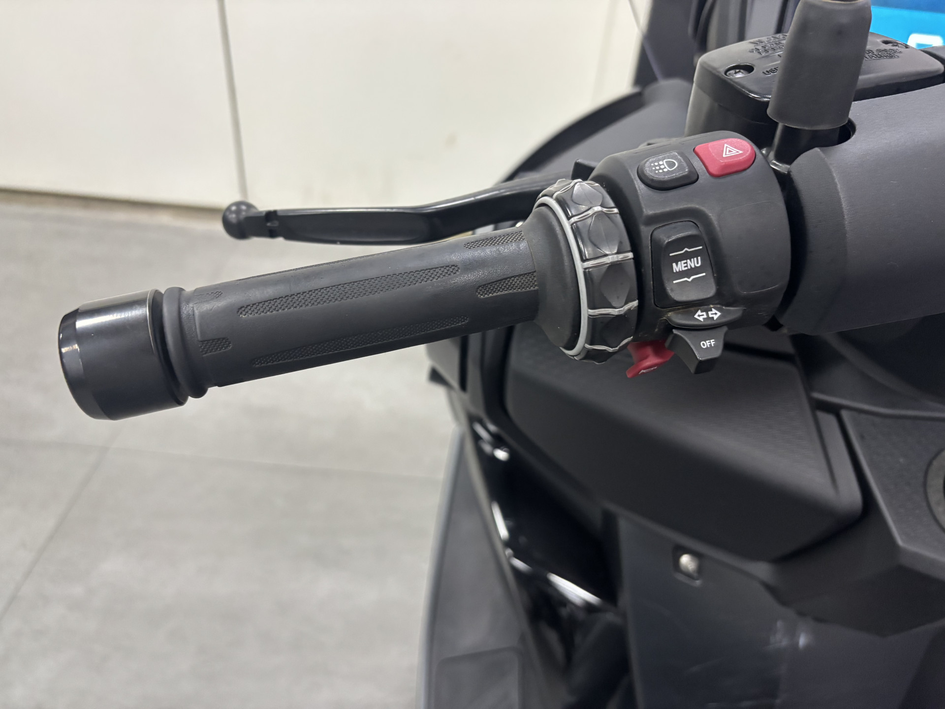 BMW C 400 GT Triple Black-image-4