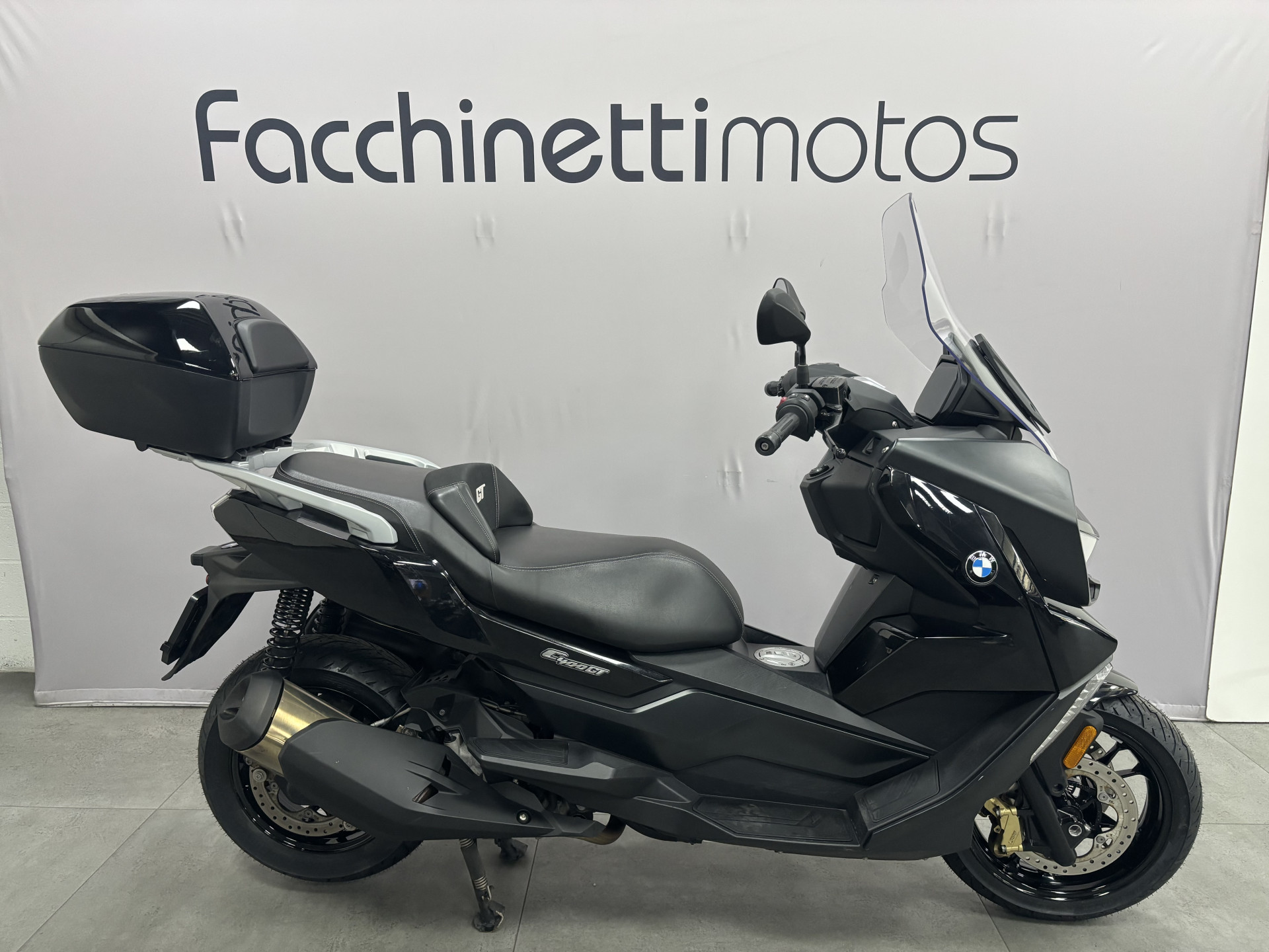 BMW C 400 GT Triple Black-image-0