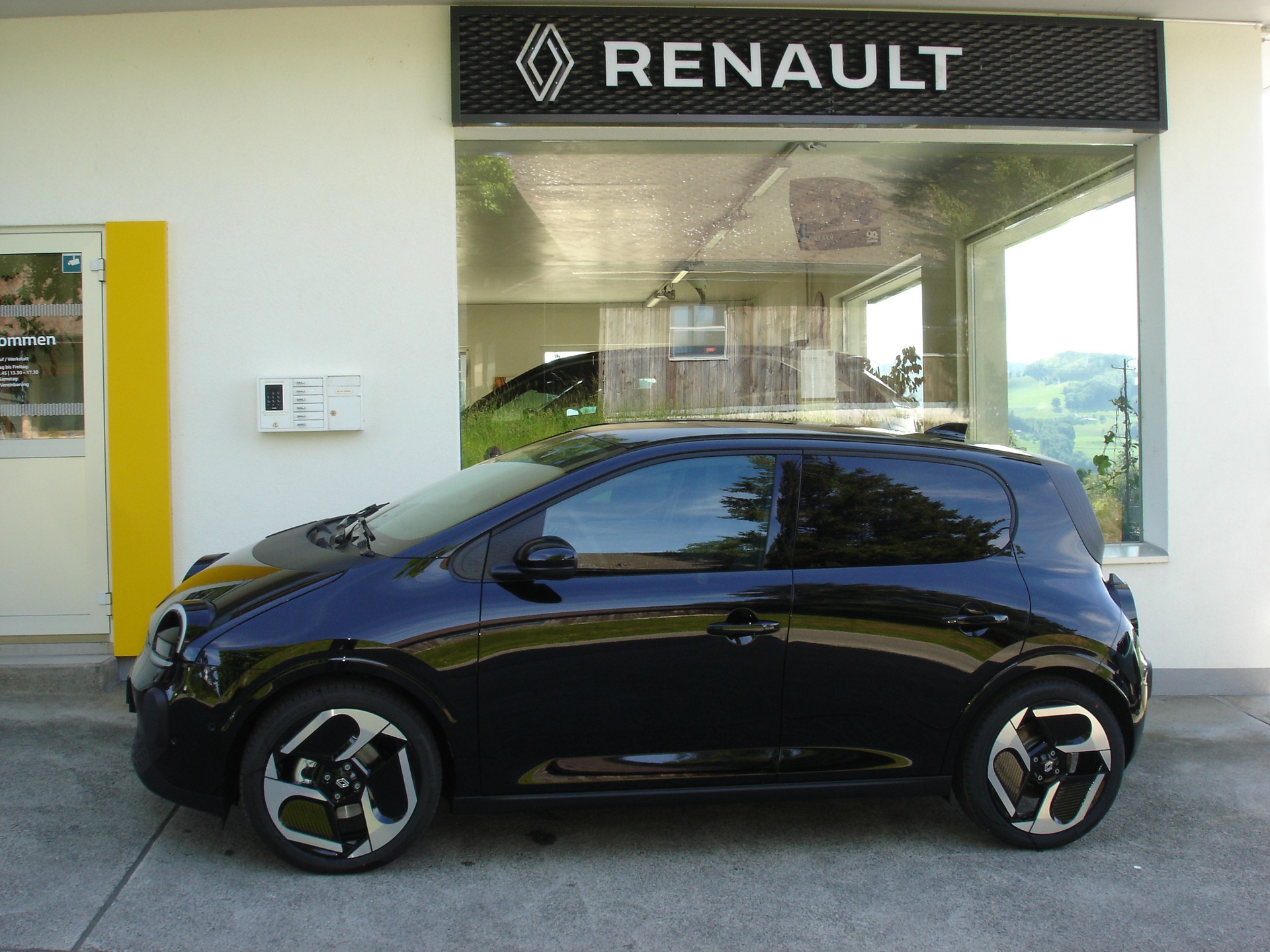 RENAULT Twingo E-Tech 27kWh Techno