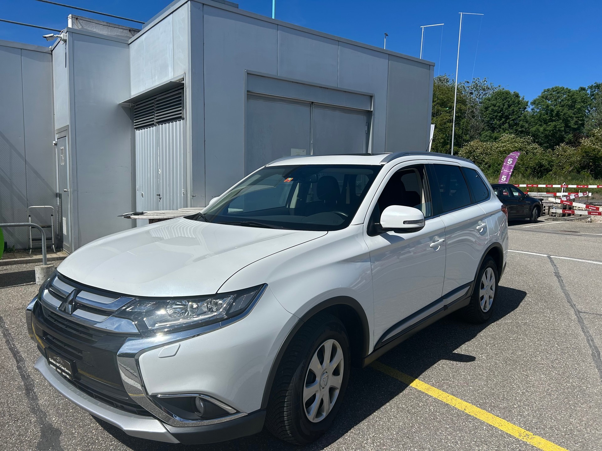 MITSUBISHI Outlander 2.2 DID Diamond 4WD Automatic-image-7