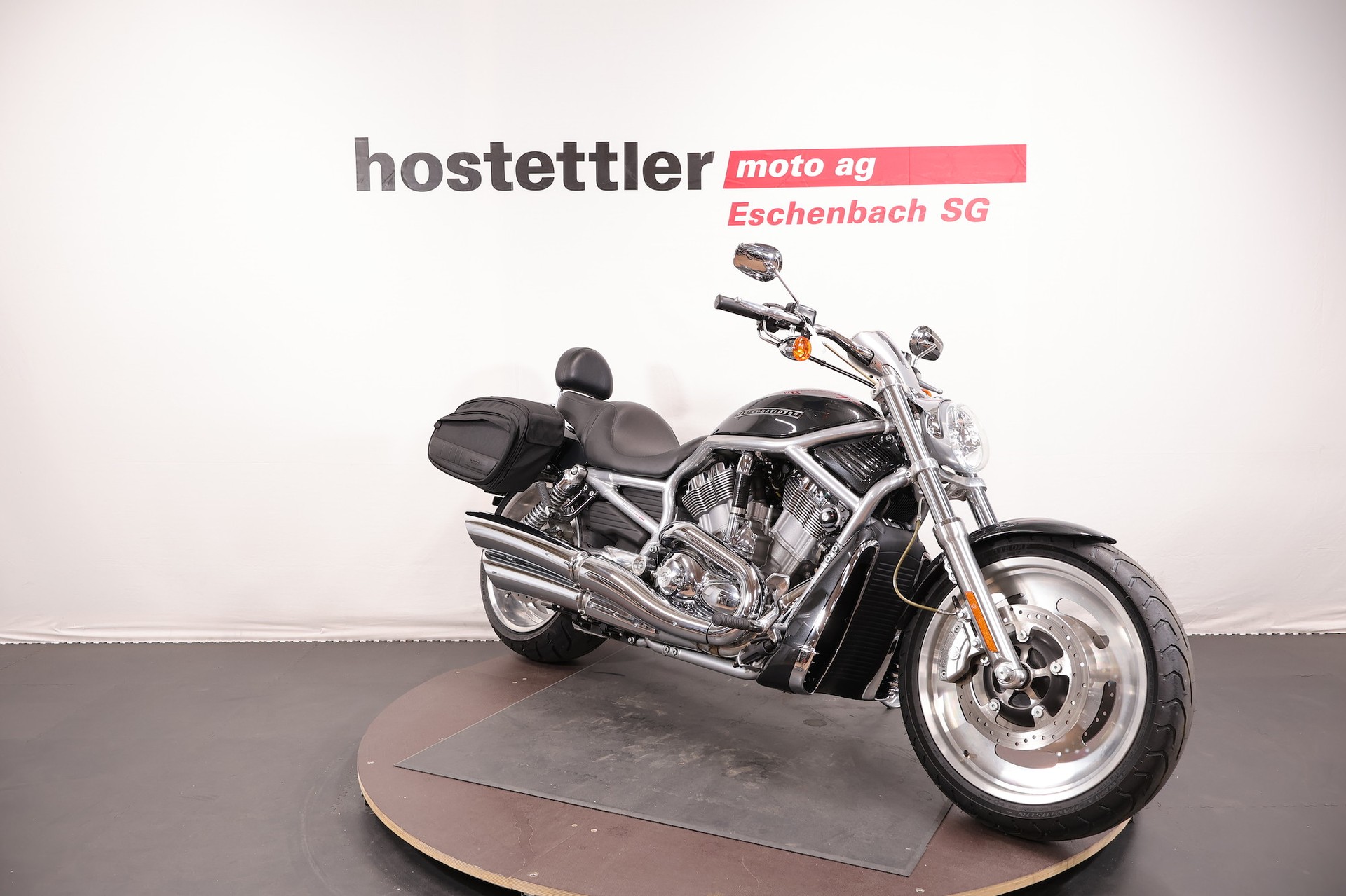 HARLEY-DAVIDSON VRSCAW 1130 V-Road-image-0