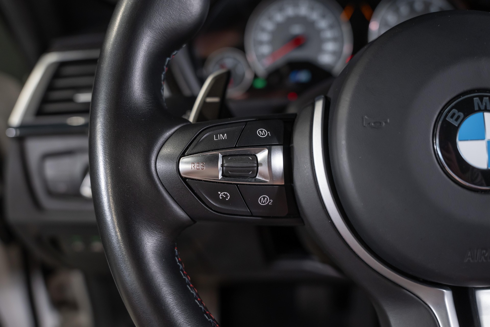 BMW M3 Competition-image-27