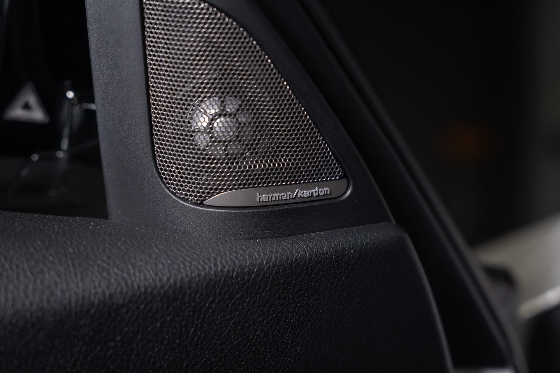 BMW M3 Competition-image-24