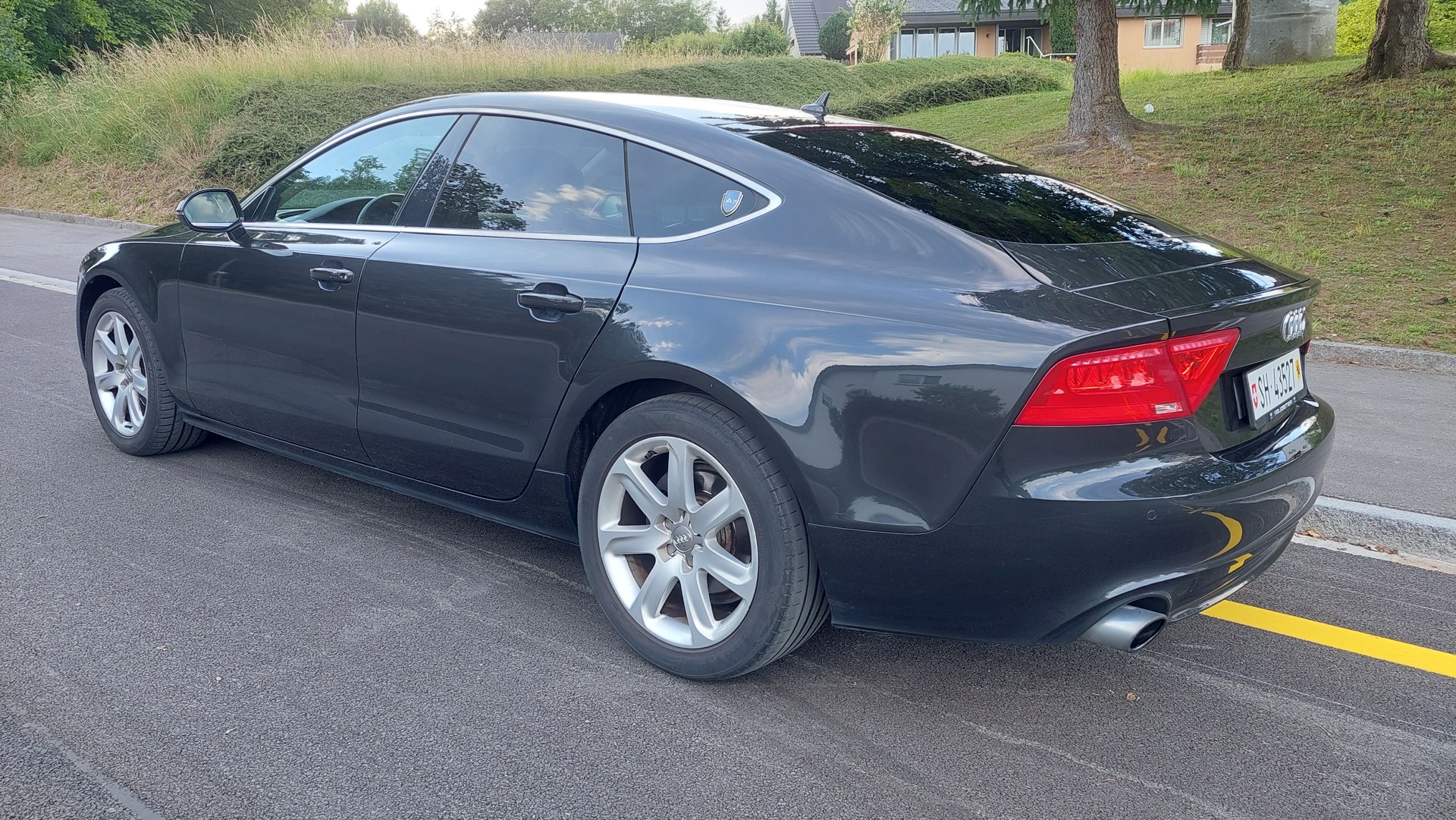 AUDI 2.8 V6 FSI quattro S-Tronic-image-5