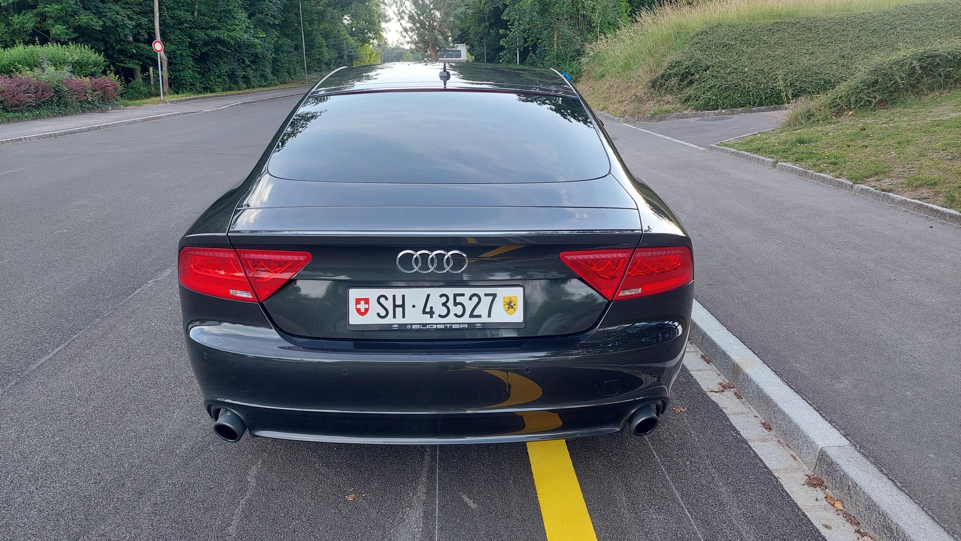 AUDI 2.8 V6 FSI quattro S-Tronic-image-4