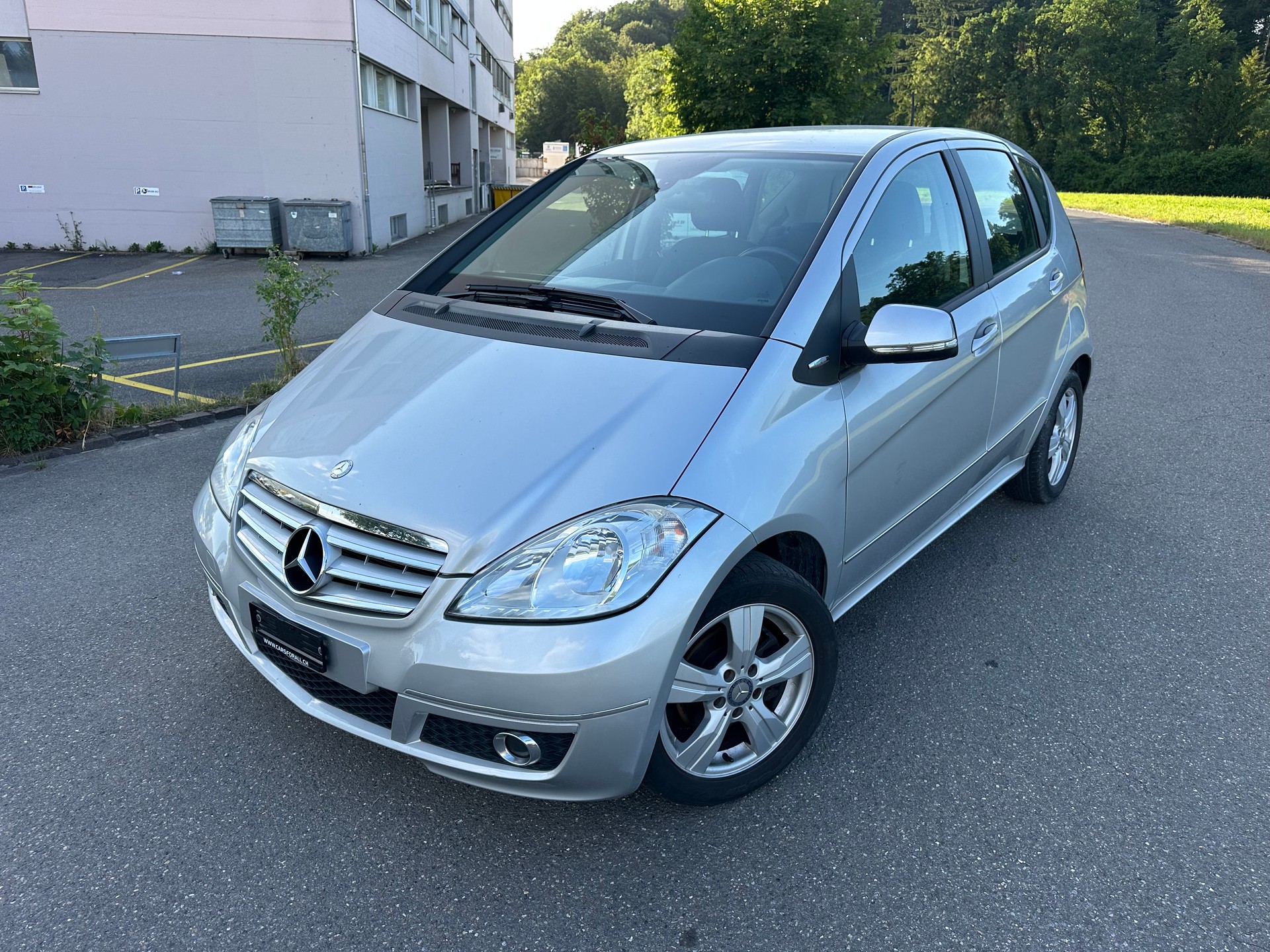 MERCEDES-BENZ A 170 Avantgarde Edition-showroom-element-2
