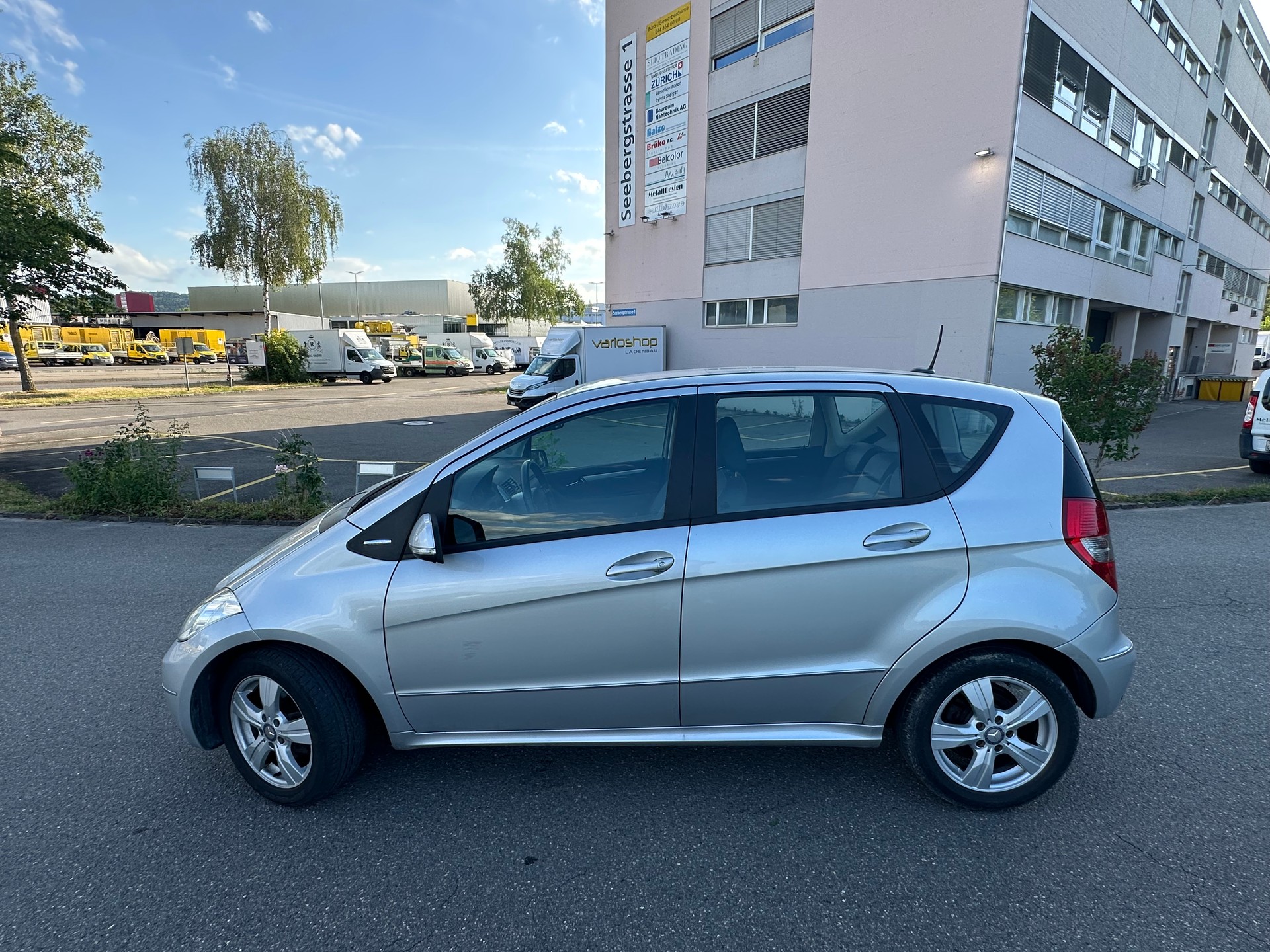 MERCEDES-BENZ A 170 Avantgarde Edition-image-5