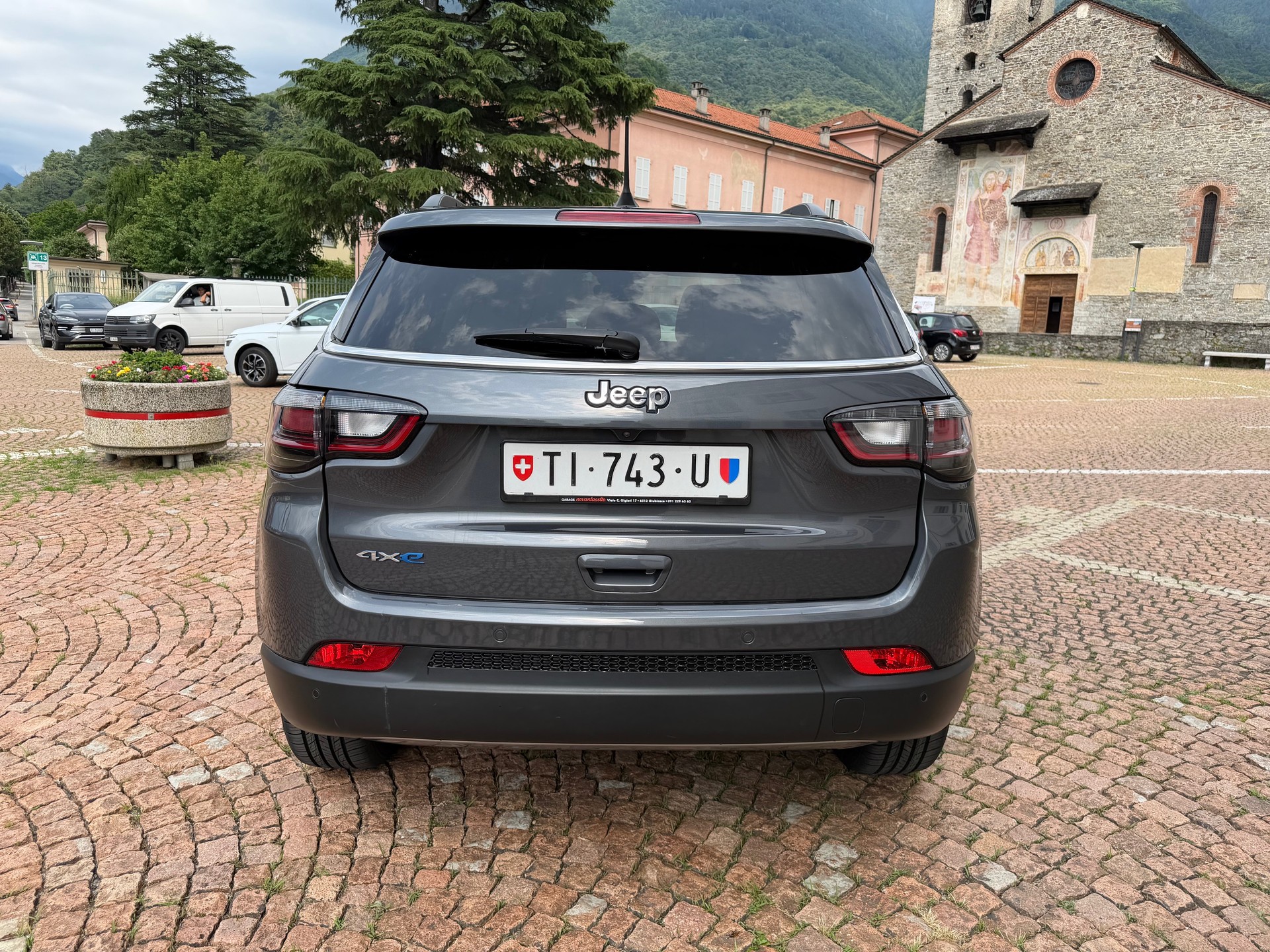 JEEP Compass 1.3 T PHEV Swiss Limited AWD-image-3