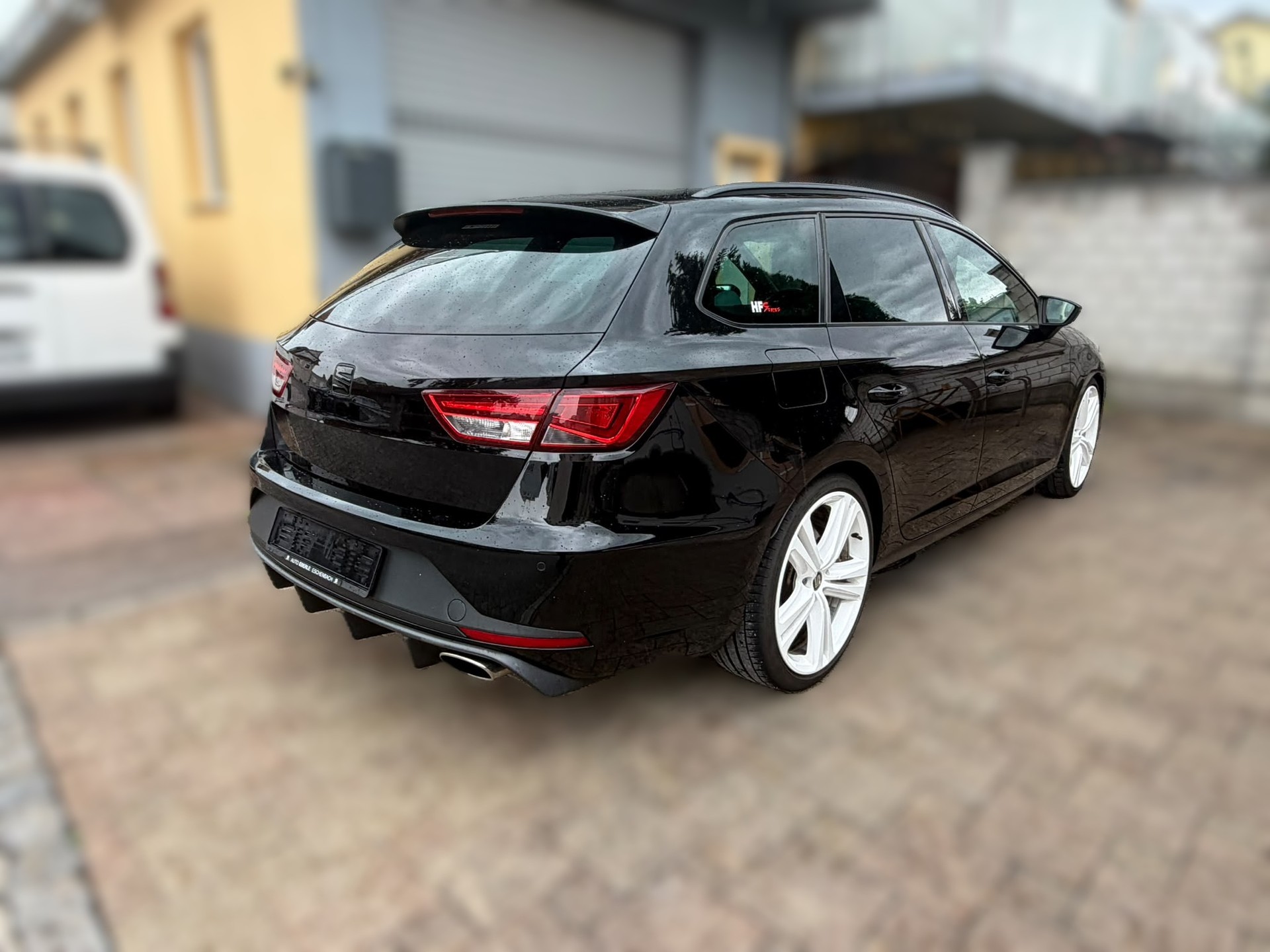SEAT Leon ST 2.0 TSI Cupra 280 DSG-image-4