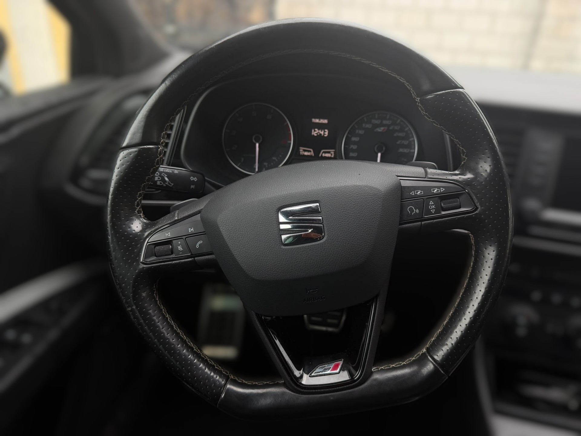 SEAT Leon ST 2.0 TSI Cupra 280 DSG-image-10