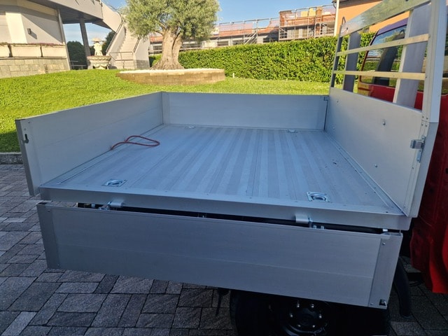 TOYOTA Hilux 2.4D-4D-4 Double Cab 4 x 4 - Ponte Fisso in Alluminio "NUOVO" - Aumento del Carico KG. 1200 - Gancio Traino KG. 3500-image-6