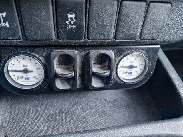 TOYOTA Hilux 2.4D-4D-4 Double Cab 4 x 4 - Ponte Fisso in Alluminio "NUOVO" - Aumento del Carico KG. 1200 - Gancio Traino KG. 3500-image-7