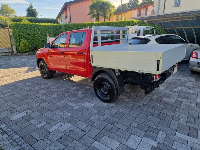TOYOTA Hilux 2.4D-4D-4 Double Cab 4 x 4 - Ponte Fisso in Alluminio "NUOVO" - Aumento del Carico KG. 1200 - Gancio Traino KG. 3500-image-3