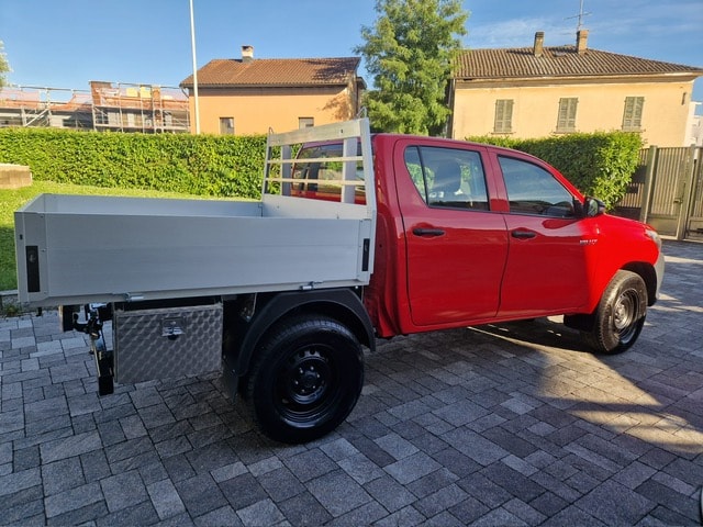 TOYOTA Hilux 2.4D-4D-4 Double Cab 4 x 4 - Ponte Fisso in Alluminio "NUOVO" - Aumento del Carico KG. 1200 - Gancio Traino KG. 3500-image-4