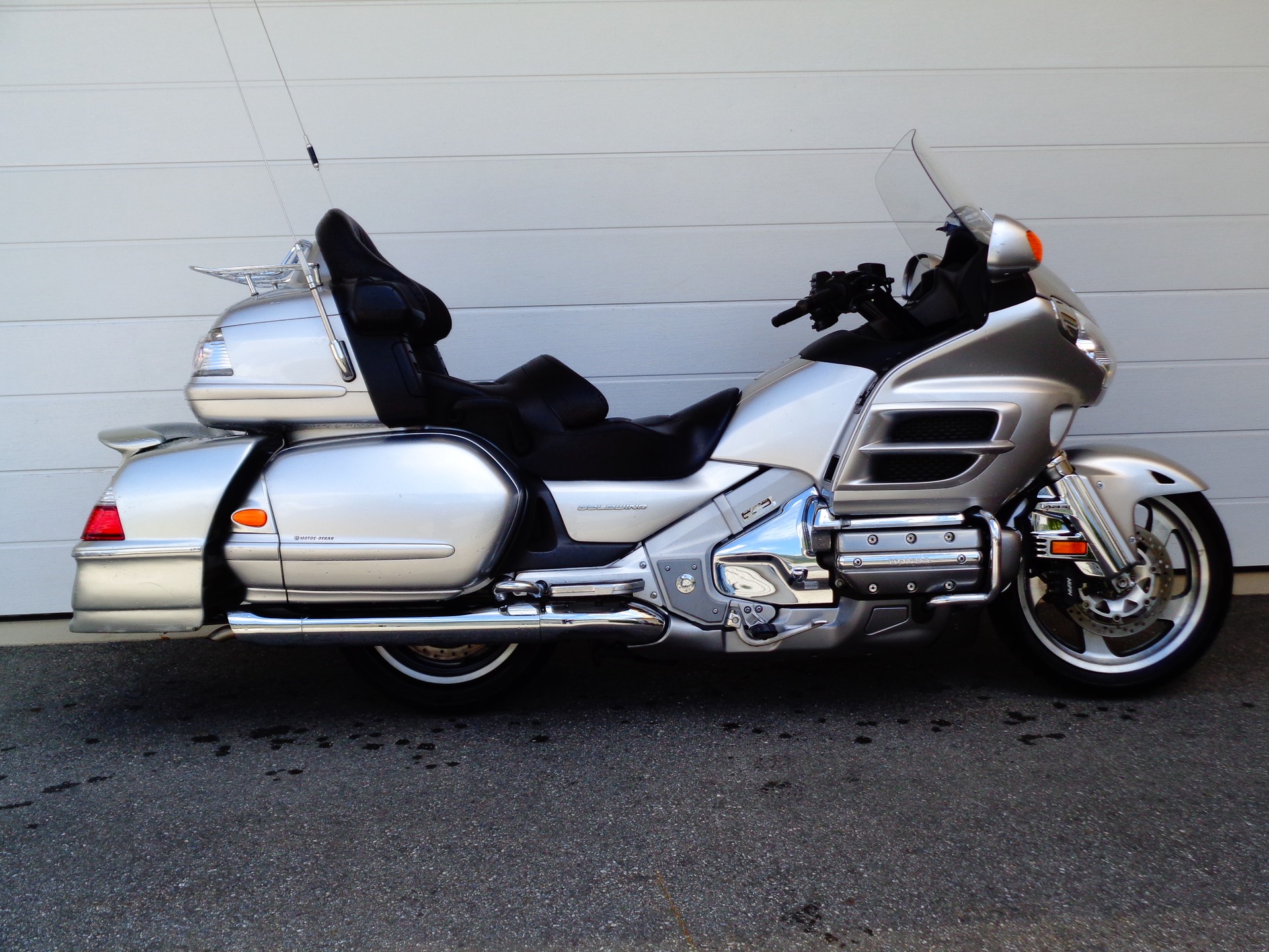 HONDA GL 1800 A Goldwing-image-0