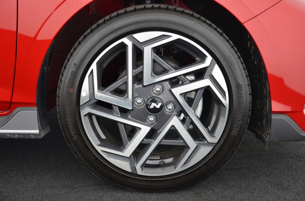 HYUNDAI i20 1.0 T-GDi N-Line DCT MHEV-image-9