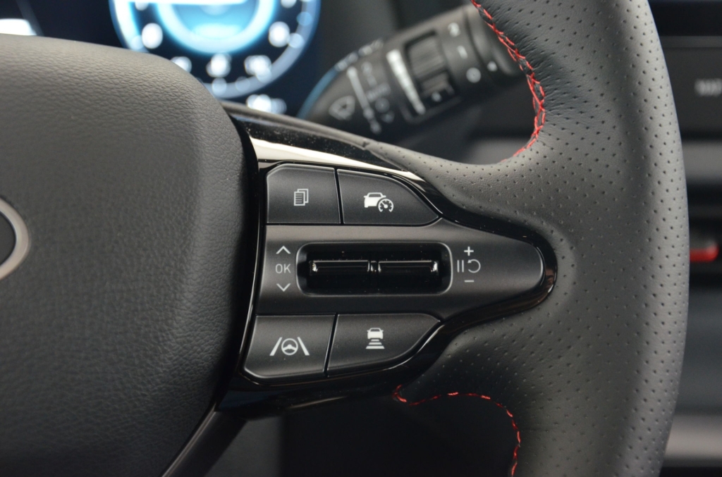 HYUNDAI i20 1.0 T-GDi N-Line DCT MHEV-image-18