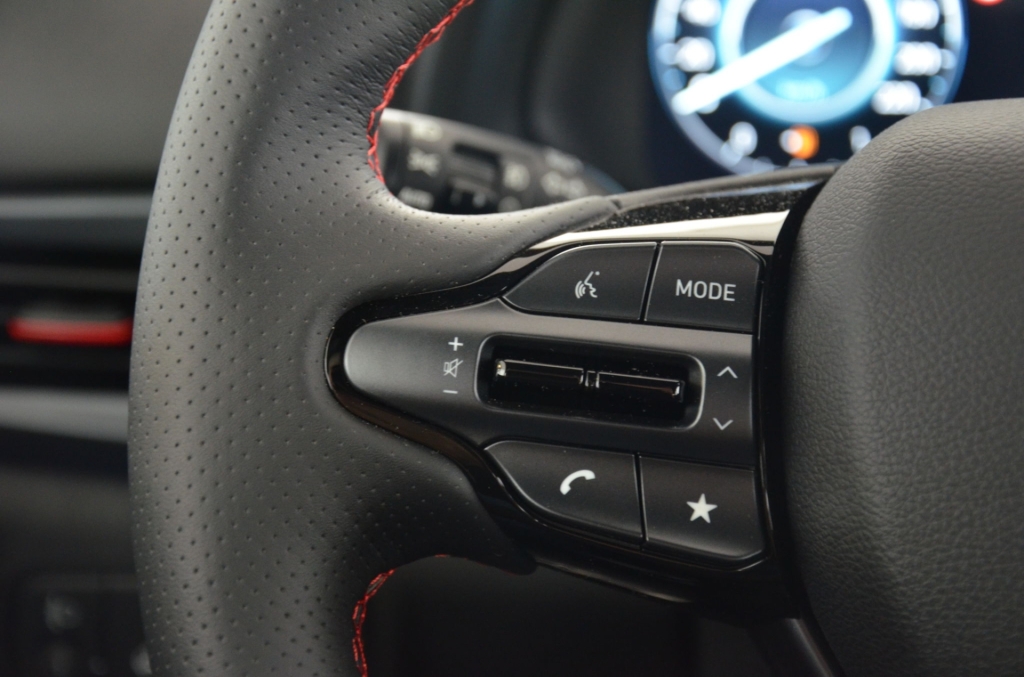 HYUNDAI i20 1.0 T-GDi N-Line DCT MHEV-image-19