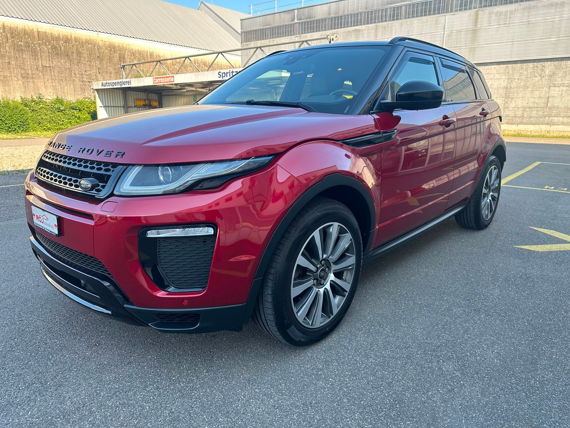 LAND ROVER Range Rover Evoque 2.0 TD4 SE Dynamic AT9-showroom-element-1