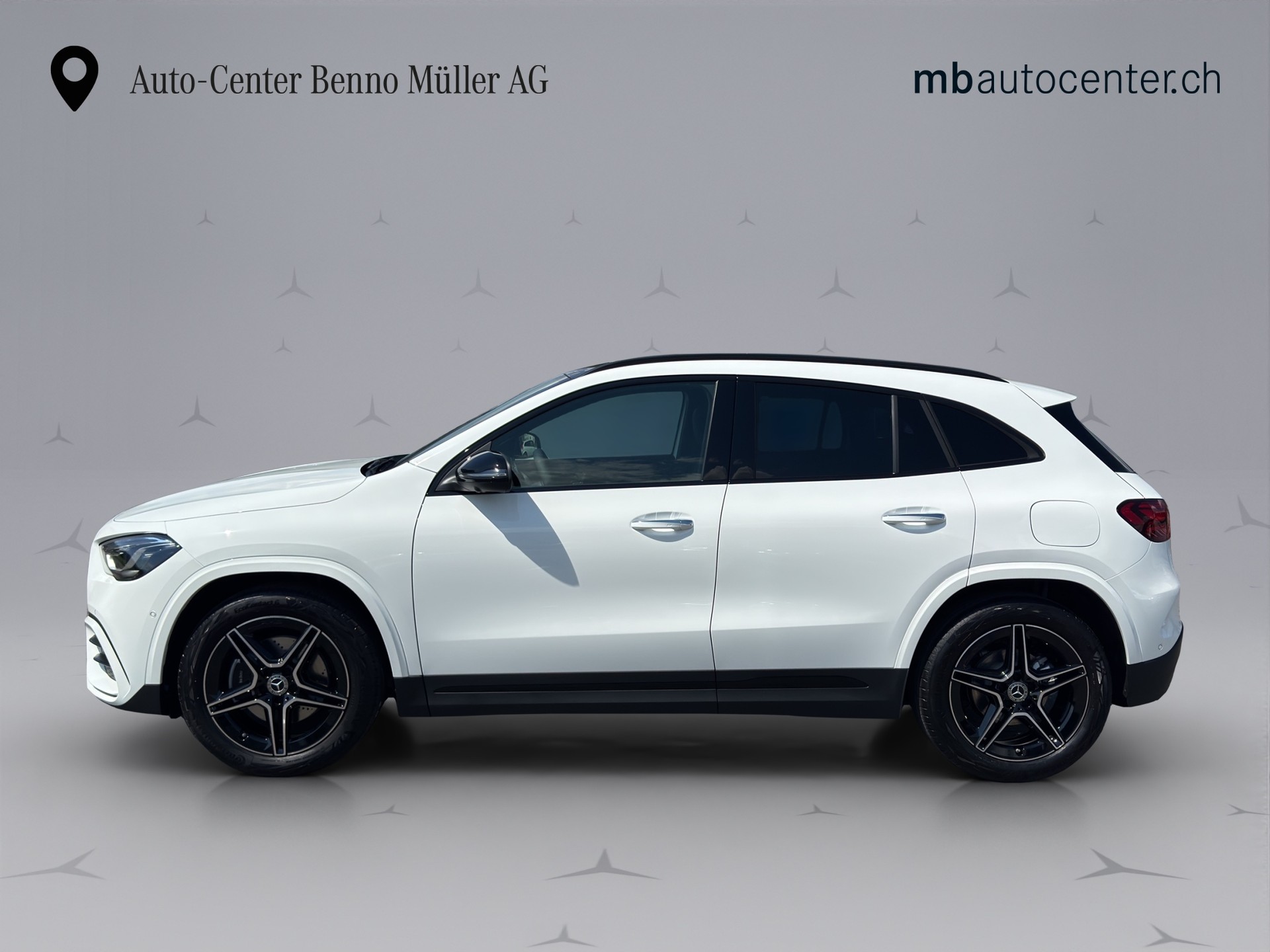 MERCEDES-BENZ GLA 200 Night Star AMG Line-showroom-element-1