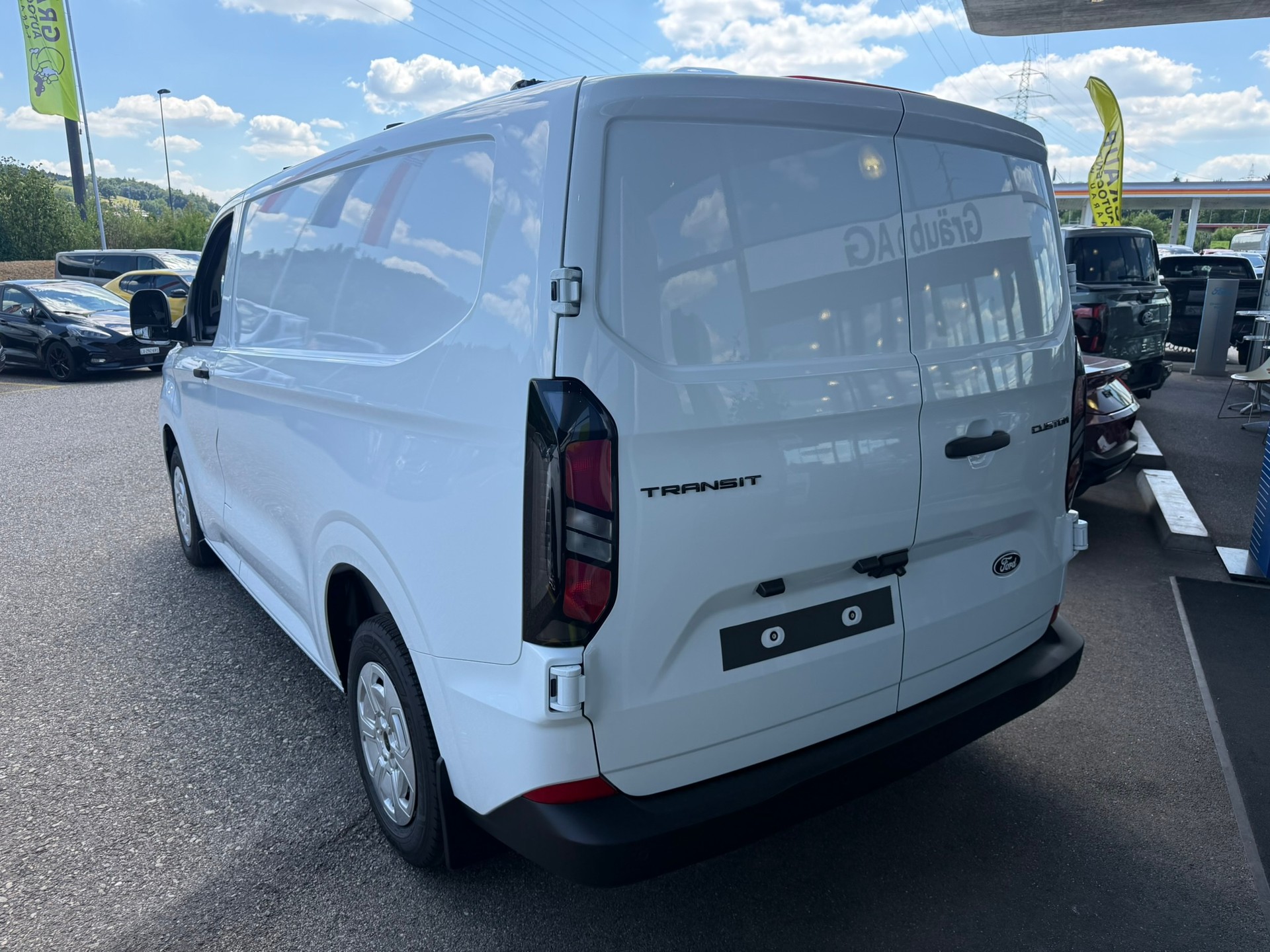 FORD Transit Custom Van 280 L1H1 Trend-image-4