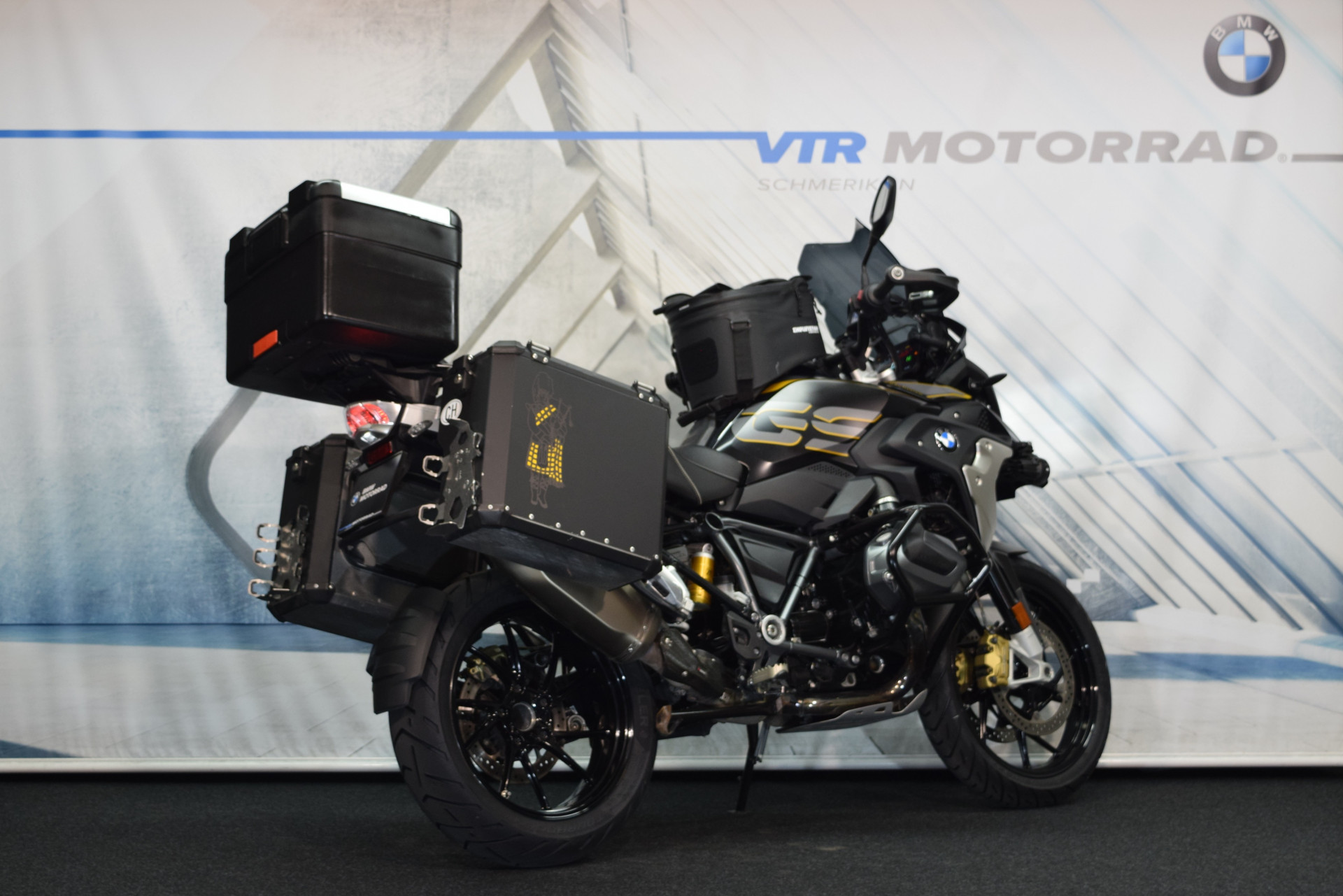 BMW R 1250 GS Exclusive inkl. Akrapovic & Navi-image-2