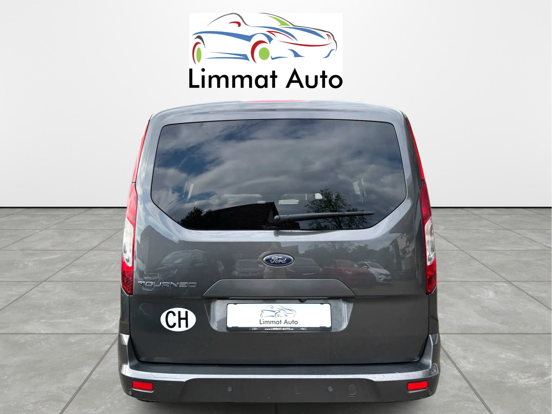 FORD Grand Tourneo Connect 1.5 EcoBlue Trend Automat-image-4