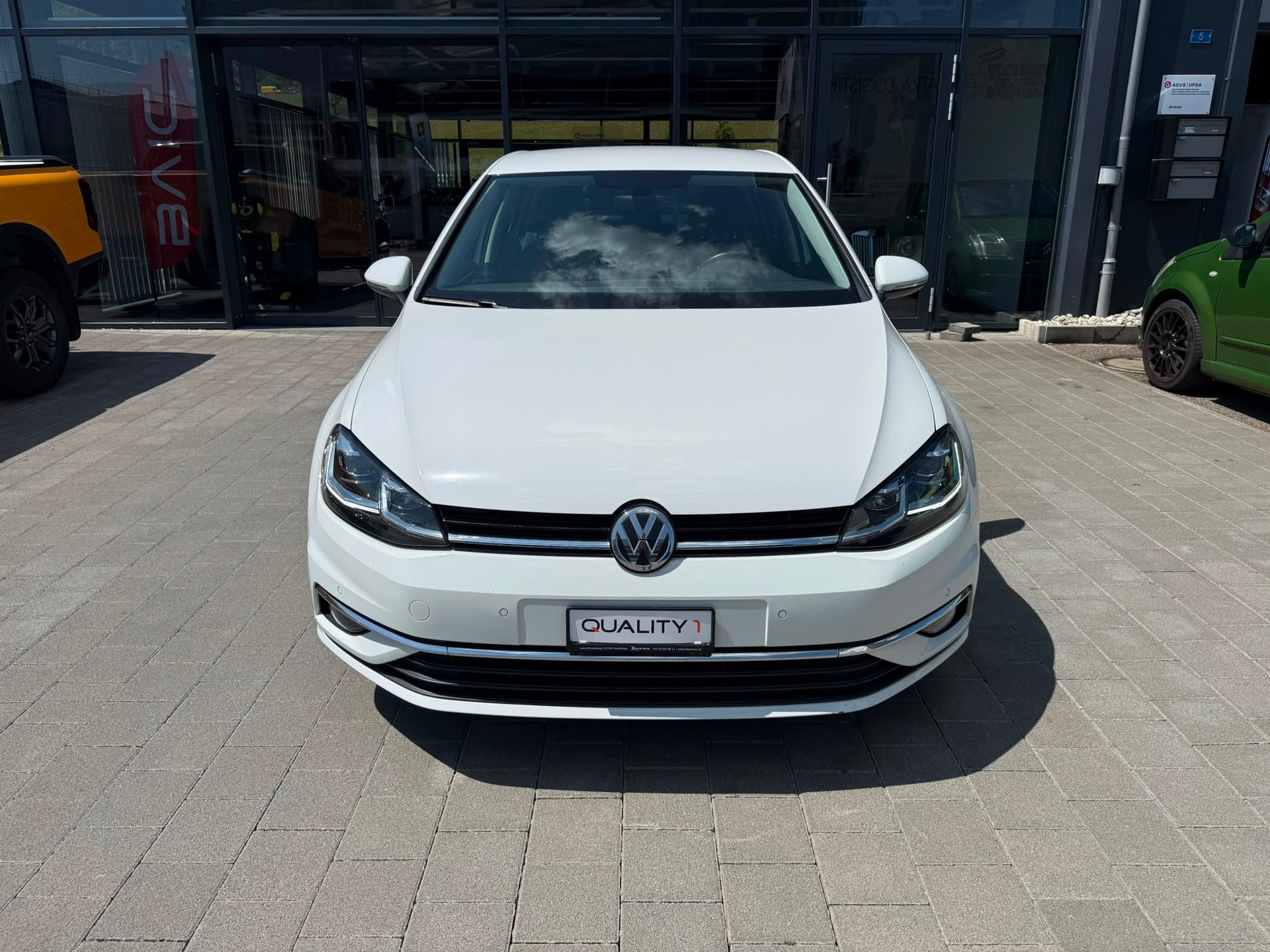 VW Golf 1.0 TSI Comfortline-showroom-element-2