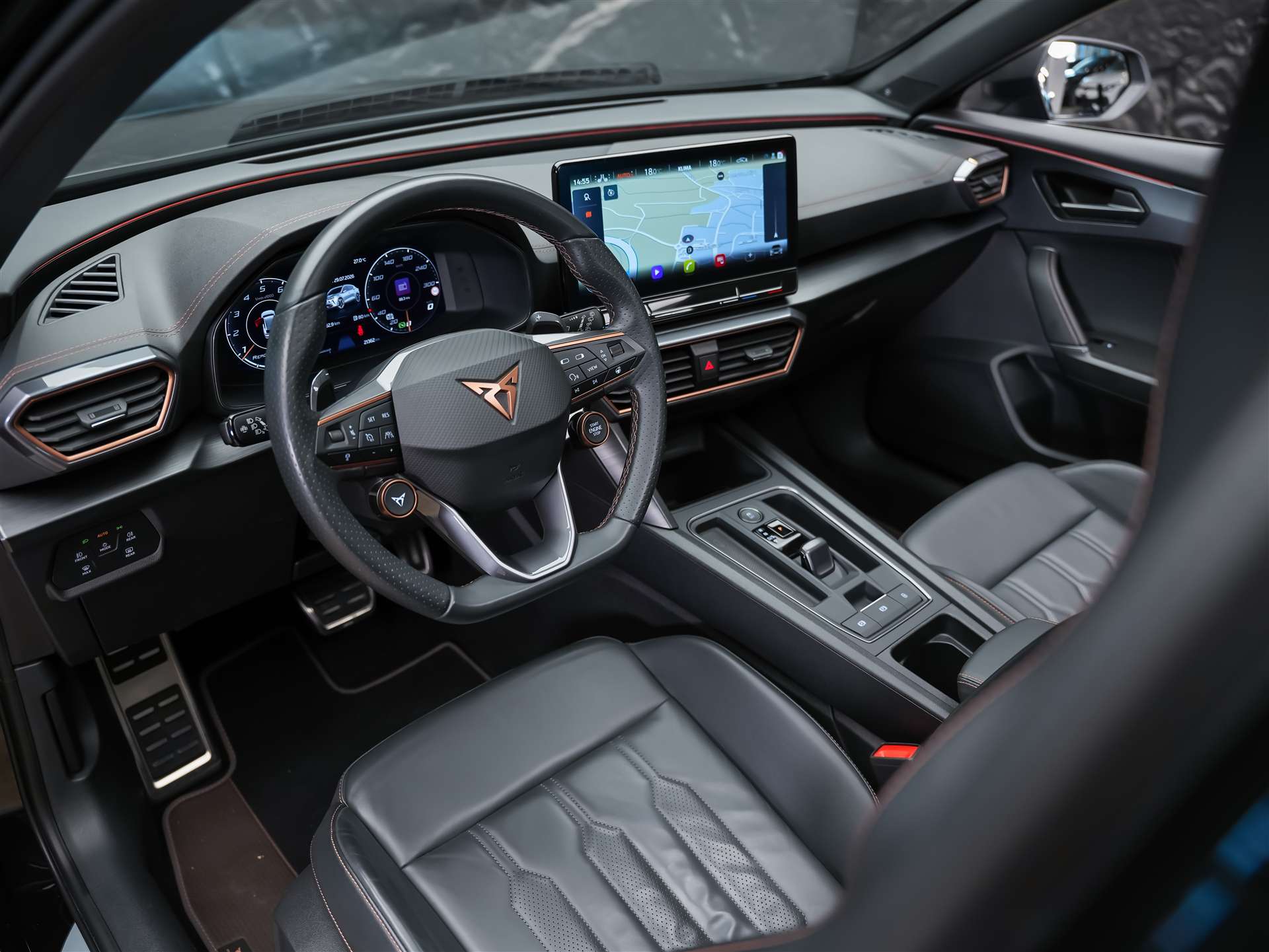 CUPRA Formentor 2.5TSI VZ5 4Drive DSG *Panorama*360° Kamera*El. Sitze*-image-7