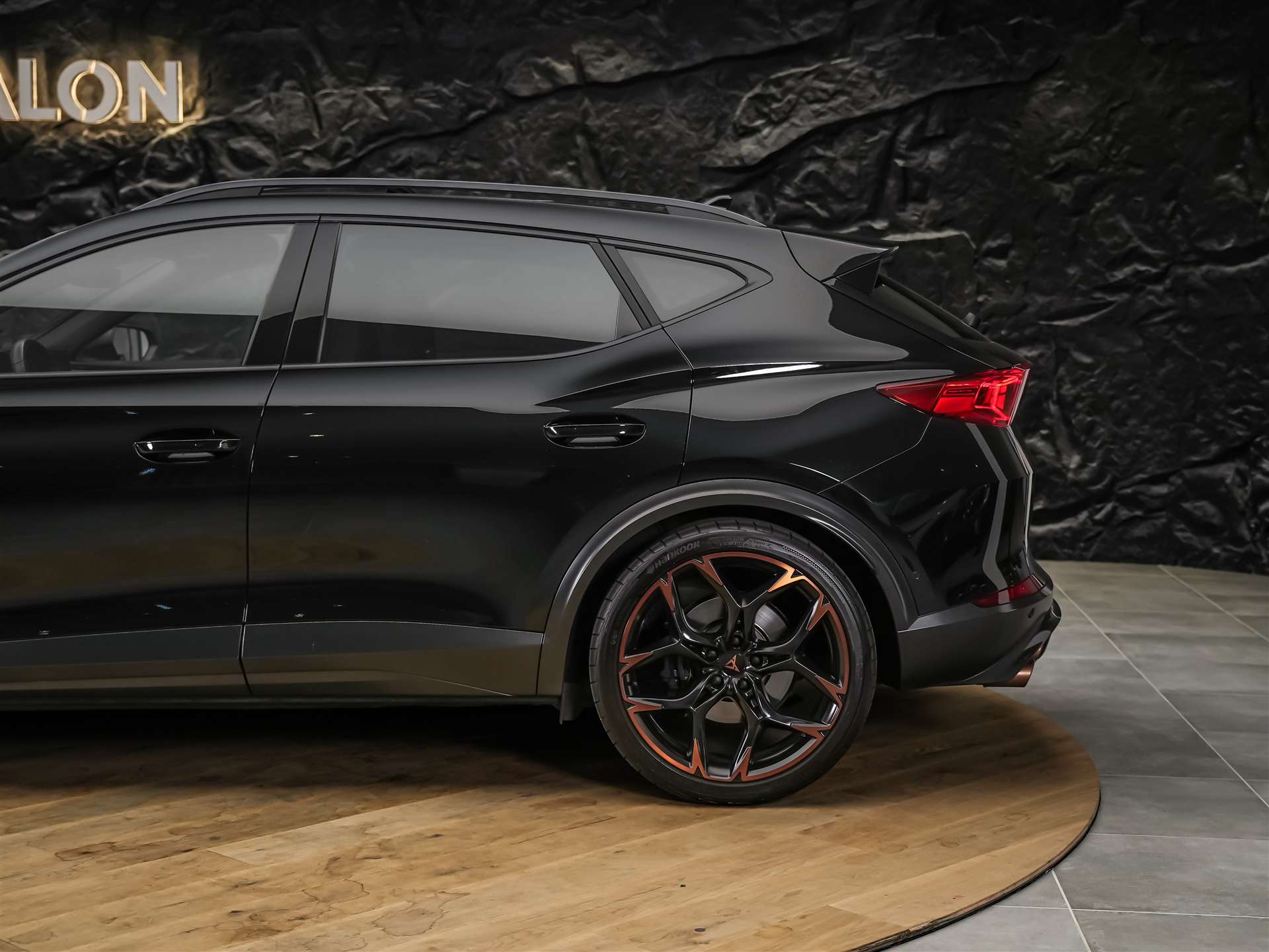 CUPRA Formentor 2.5TSI VZ5 4Drive DSG *Panorama*360° Kamera*El. Sitze*-image-19