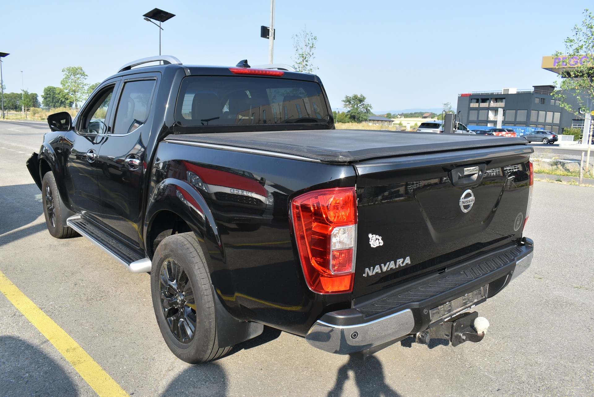 NISSAN Navara Double Cab Tekna 2.3 dCi 4WD Automatic-image-10