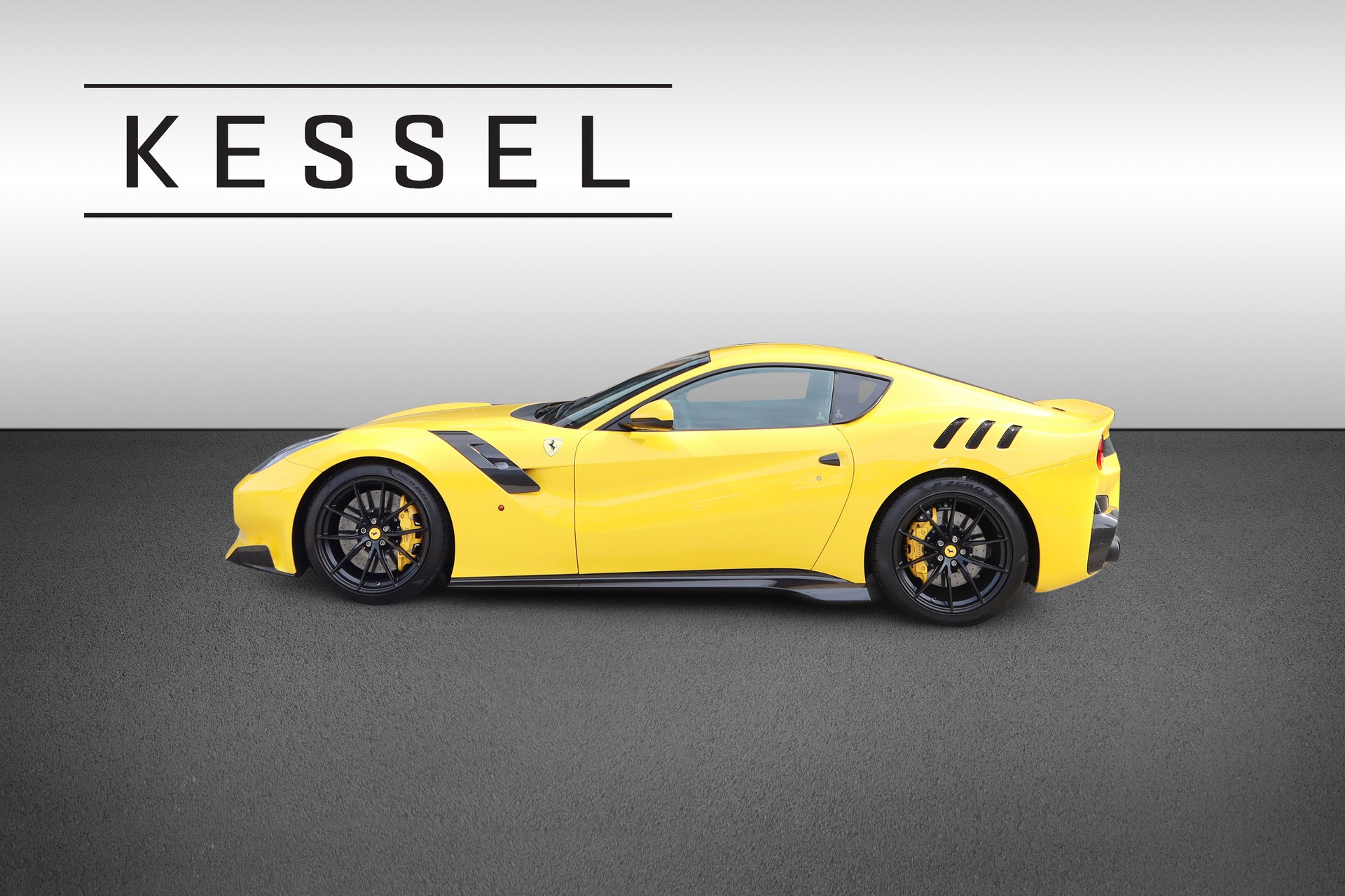 FERRARI F12 Berlinetta-showroom-element-3