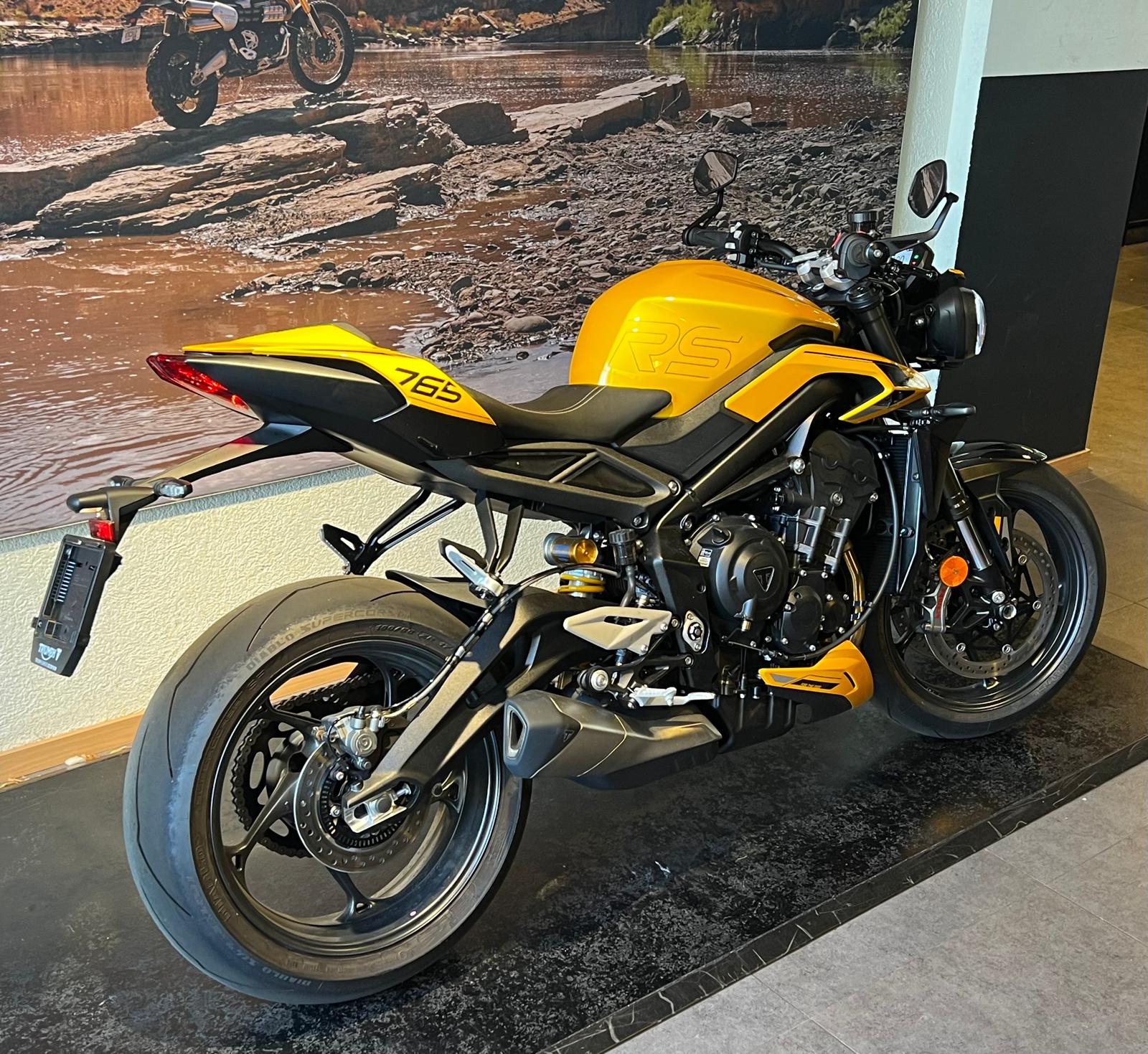 TRIUMPH Street Triple 765 RS-image-5