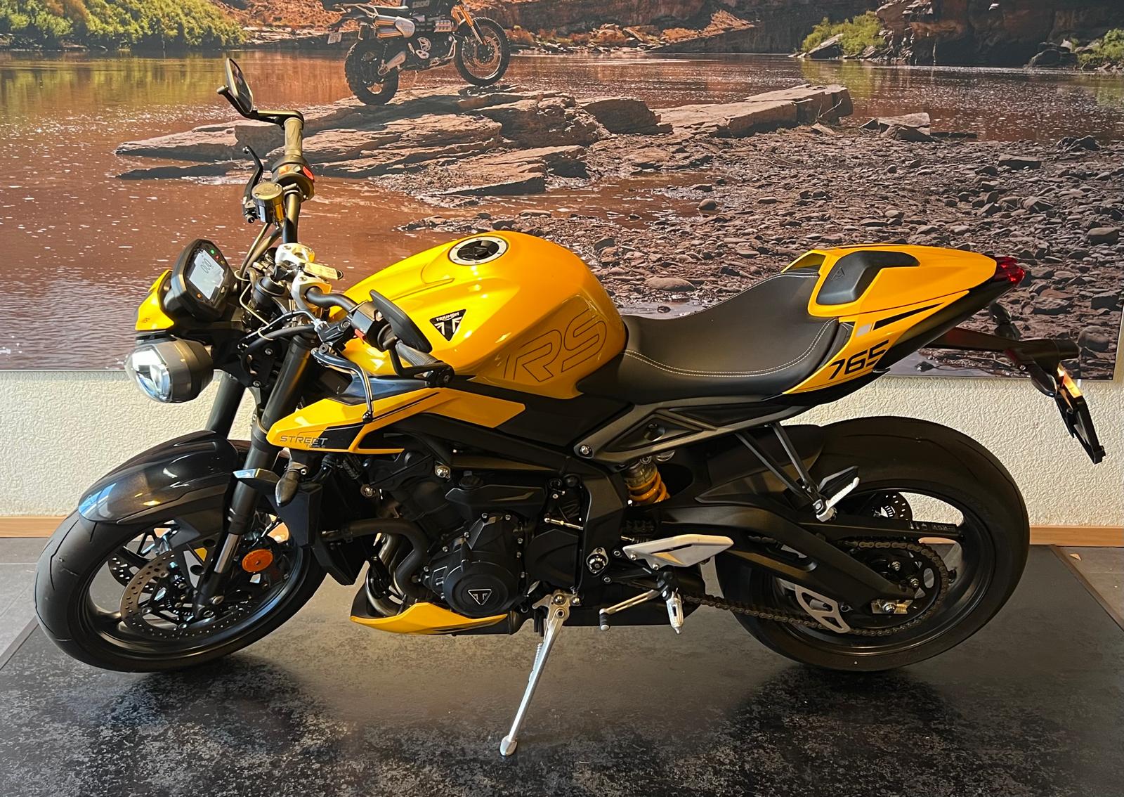 TRIUMPH Street Triple 765 RS-image-3